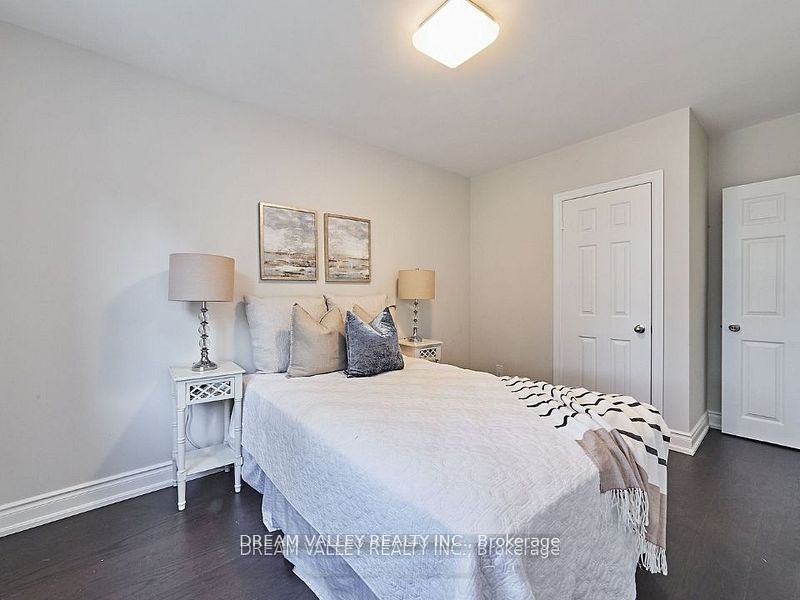 24 Gable Place Main Property Photo 15