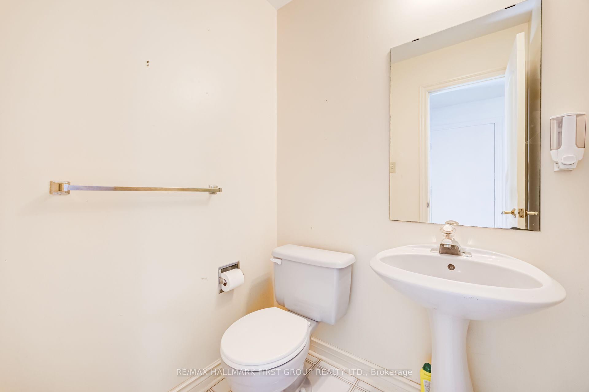 22 Foakes Drive Property Photo 18