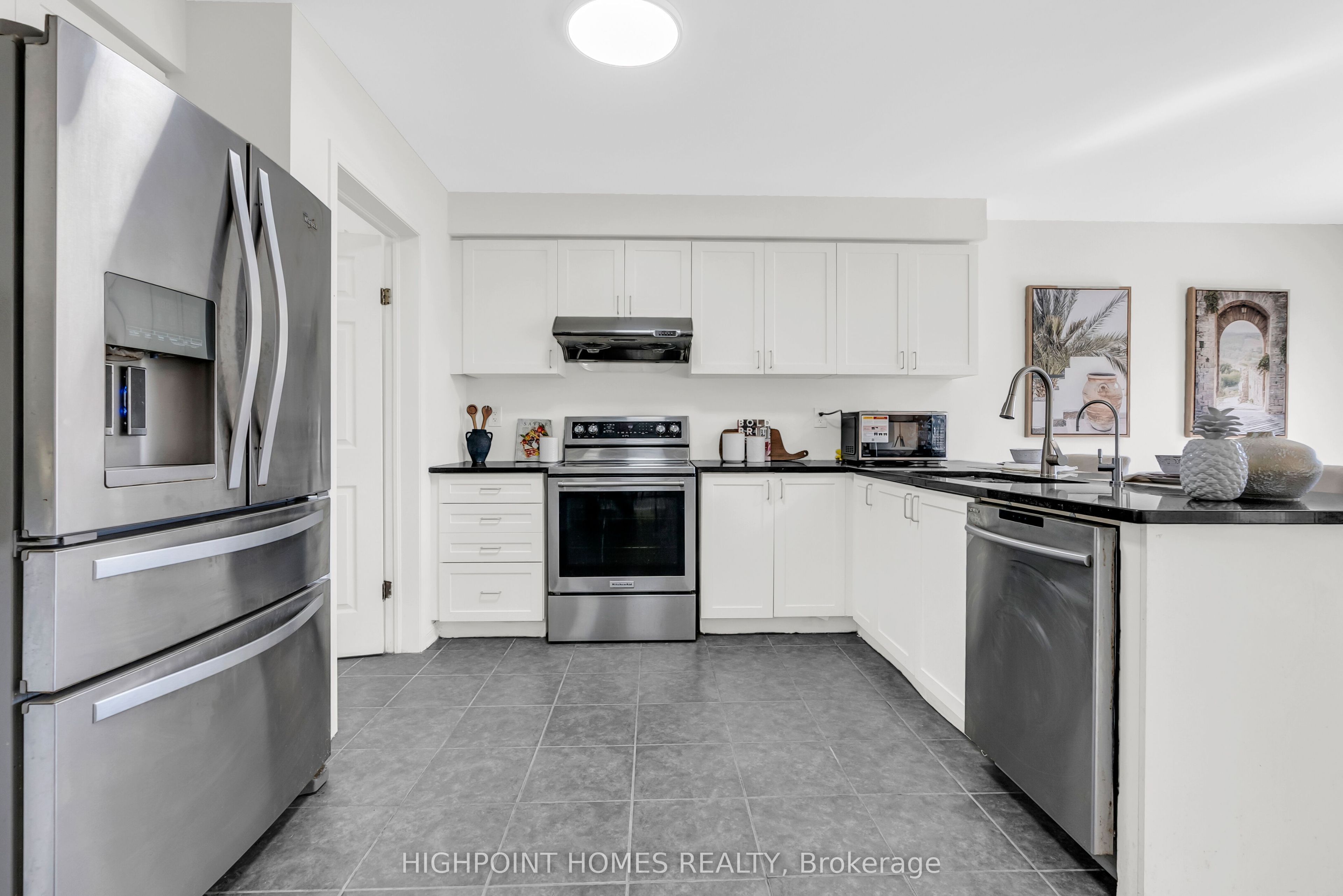 1802 Liatris Drive Property Photo 8