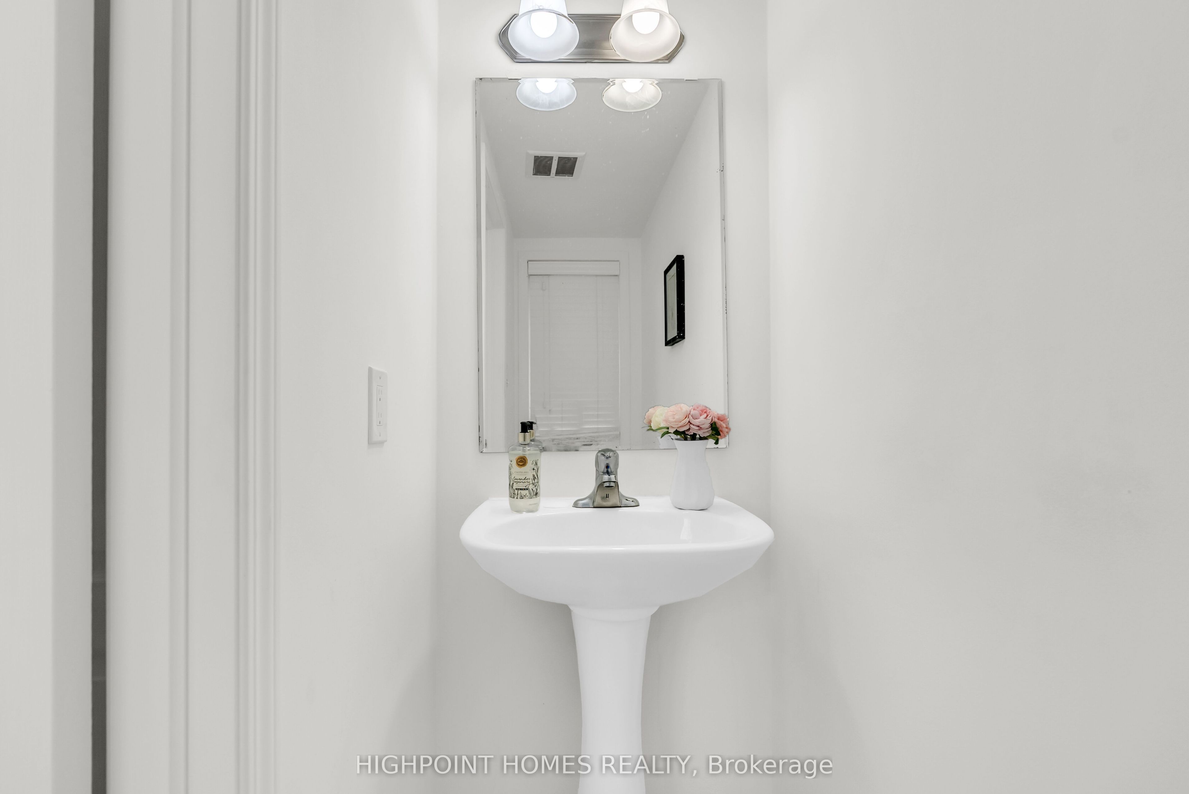1802 Liatris Drive Property Photo 11
