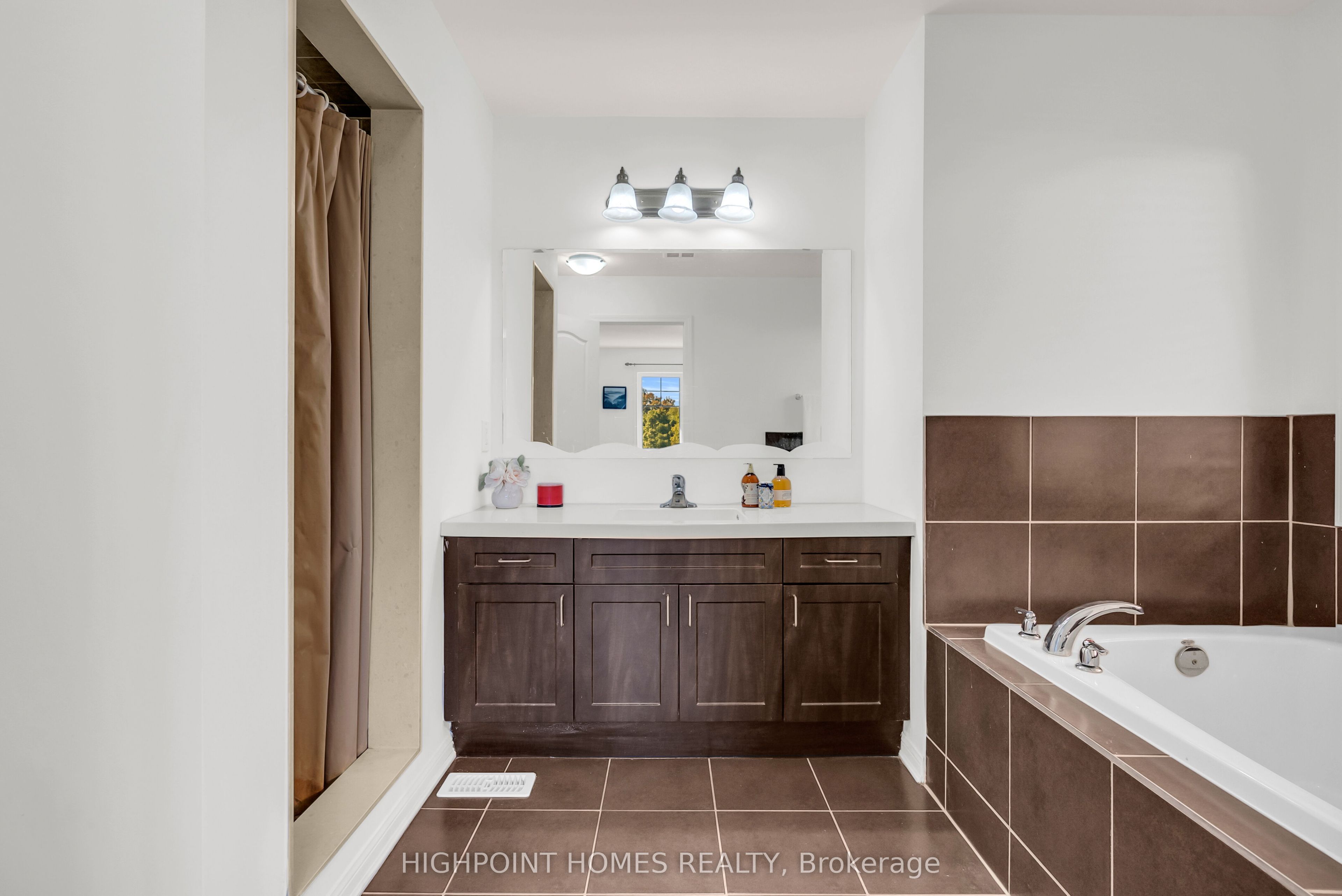 1802 Liatris Drive Property Photo 22