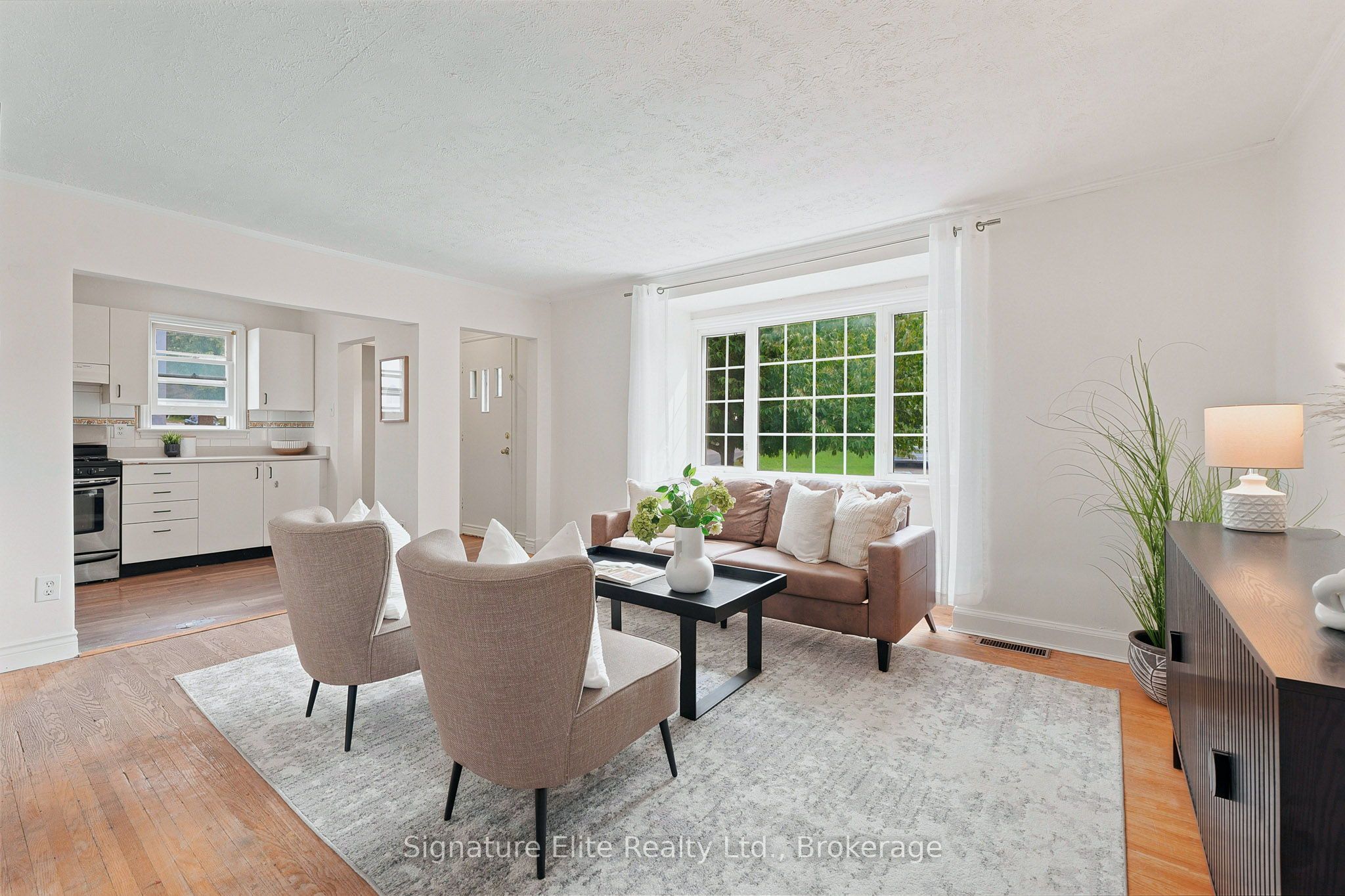 76 Harewood Avenue Property Photo 3