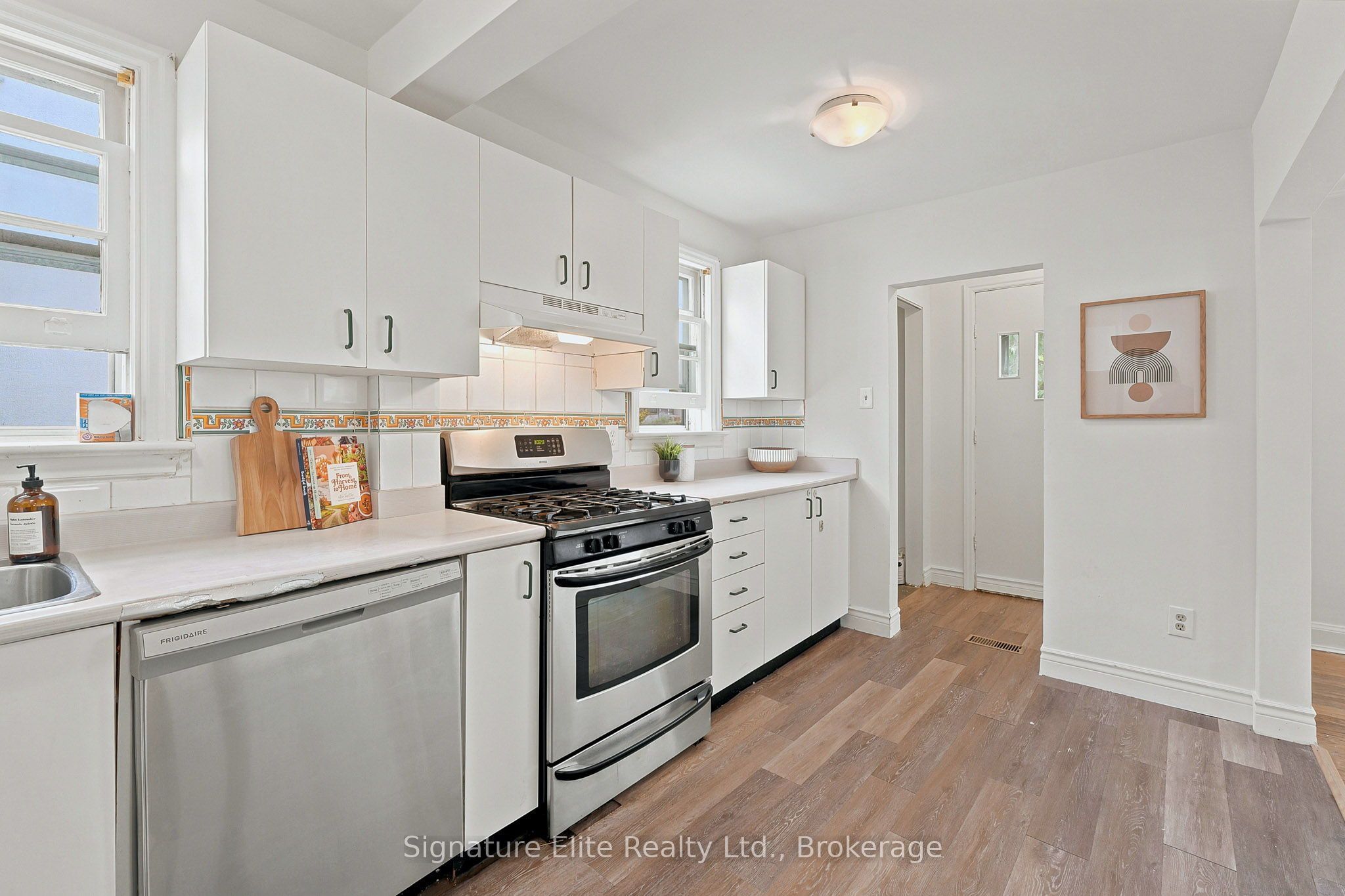 76 Harewood Avenue Property Photo 12