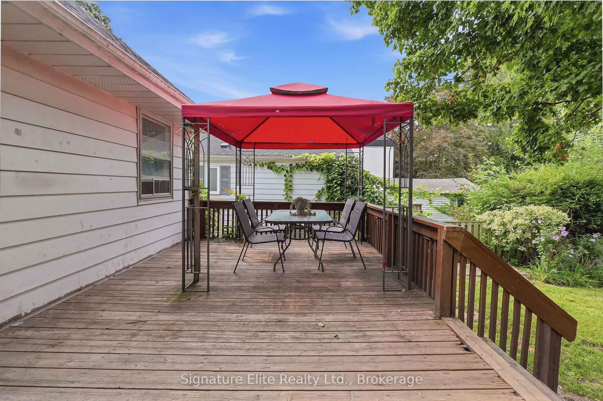 76 Harewood Avenue Property Photo 25