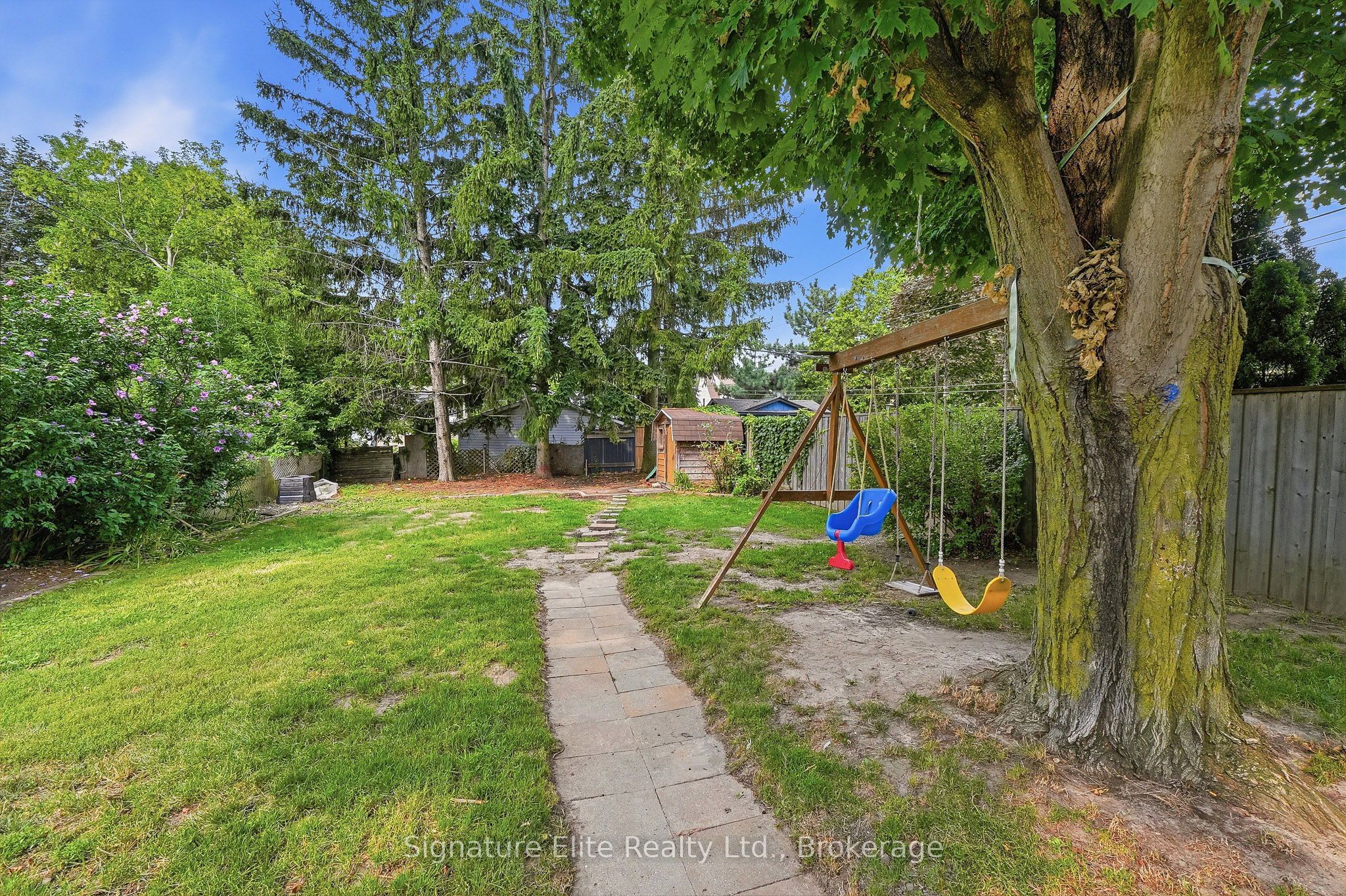 76 Harewood Avenue Property Photo 28