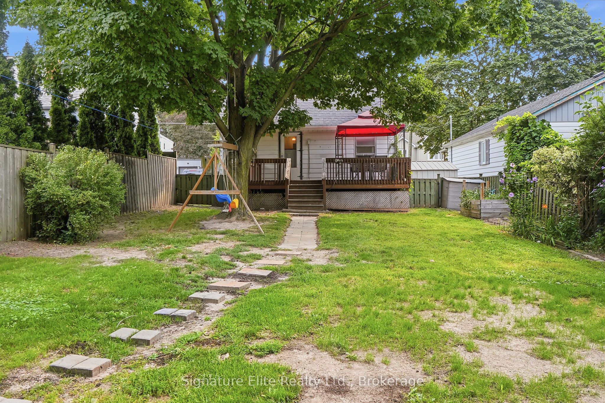 76 Harewood Avenue Property Photo 30