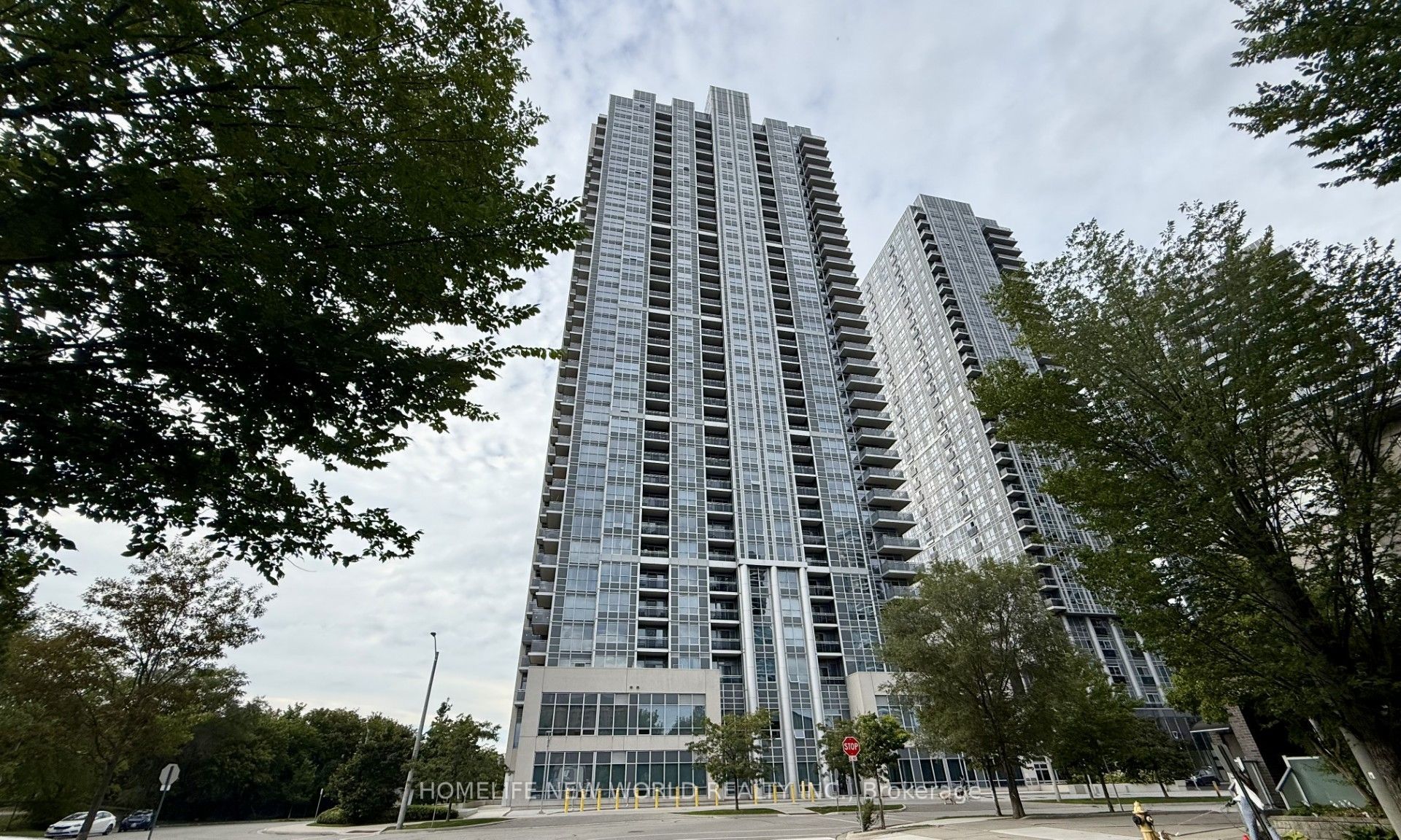 275 Village Green Square 2015 Property Photo 1