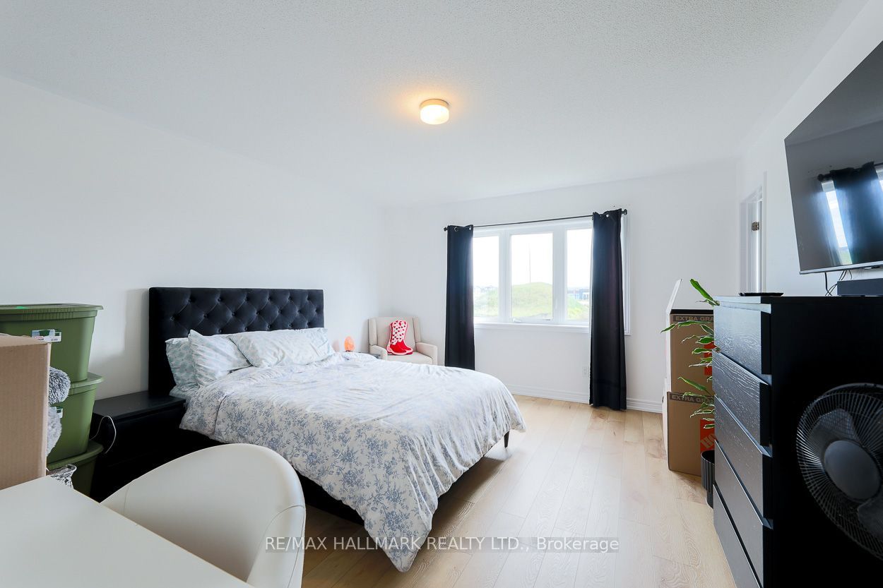 1090 Lockie Drive Property Photo 11