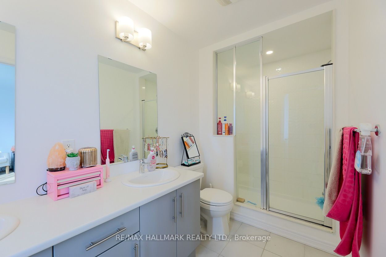 1090 Lockie Drive Property Photo 13