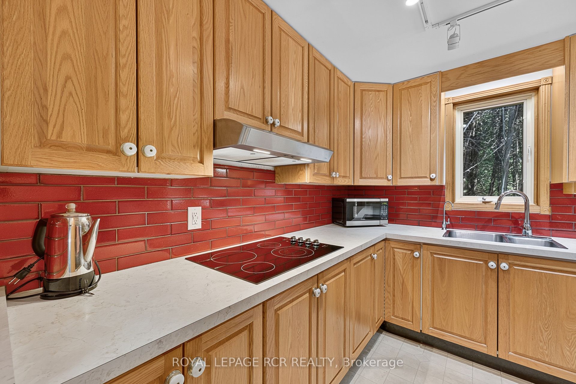 502 Townline Road Property Photo 16