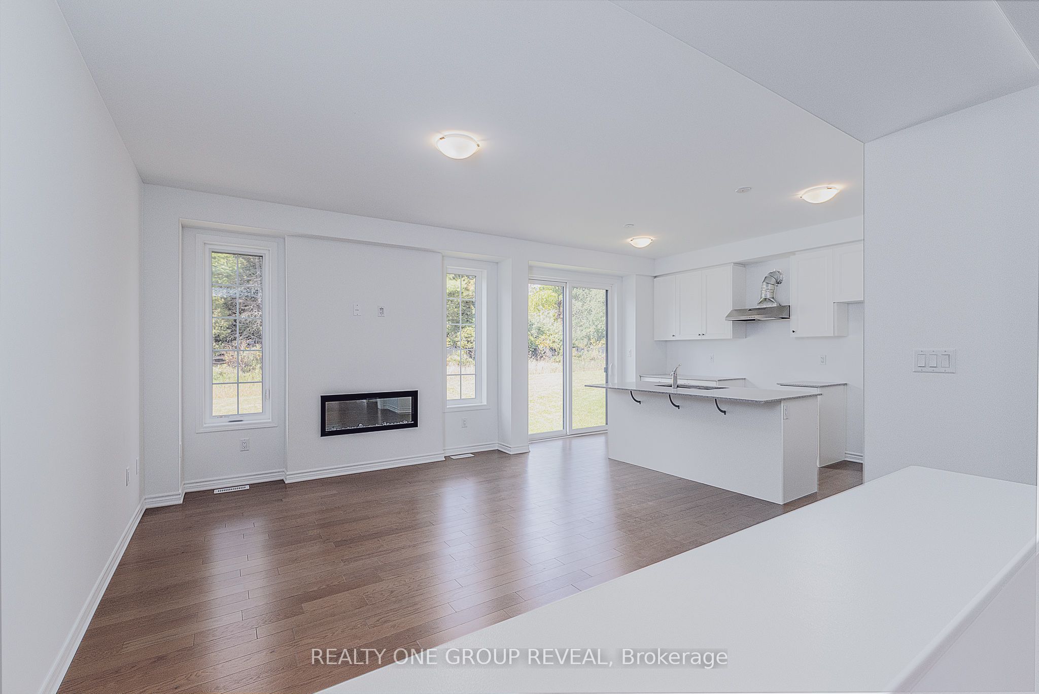 3418 Deepglade Path Property Photo 8