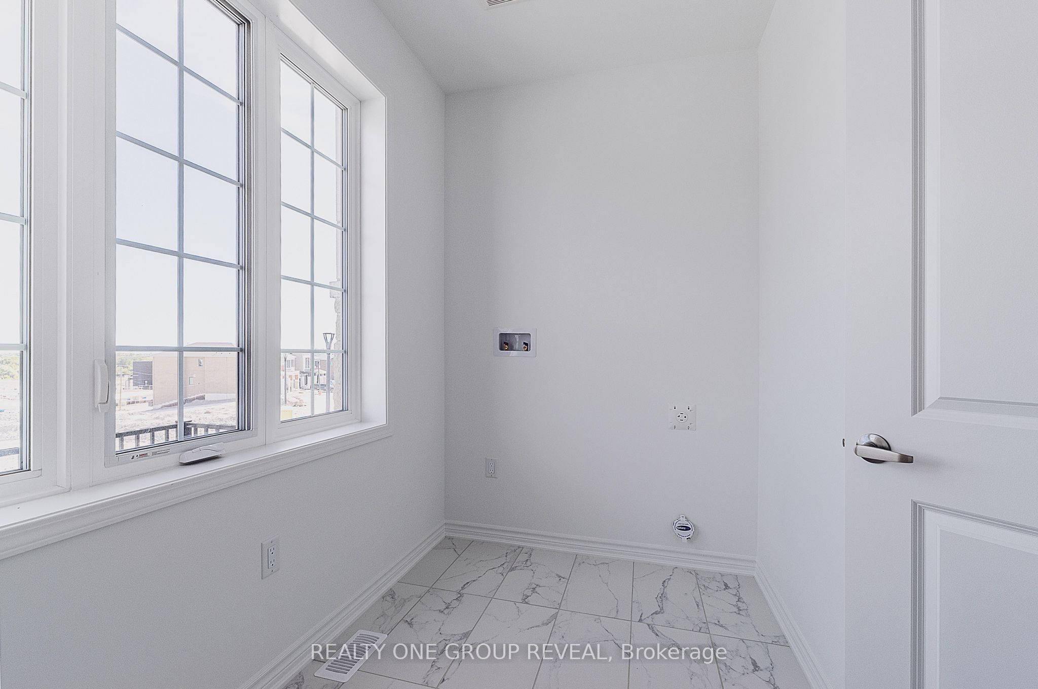 3418 Deepglade Path Property Photo 15