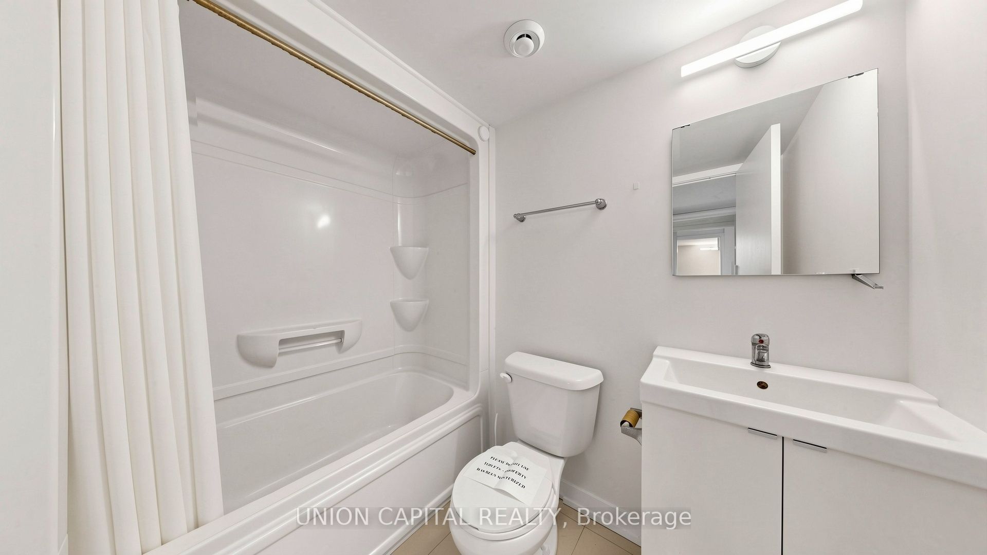 1740 Simcoe Street N 42 Property Photo 10
