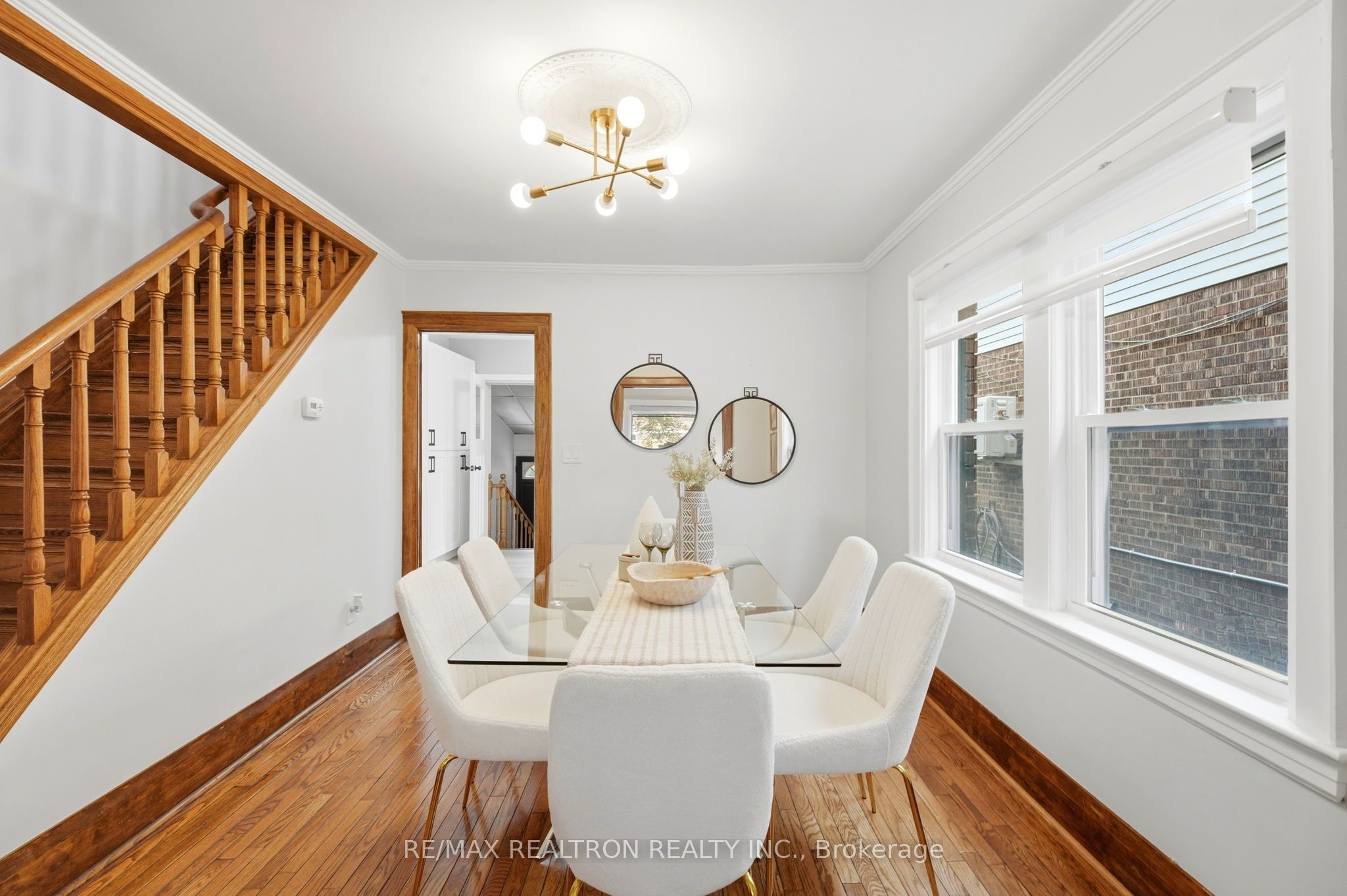1056 Woodbine Avenue W Property Photo 16