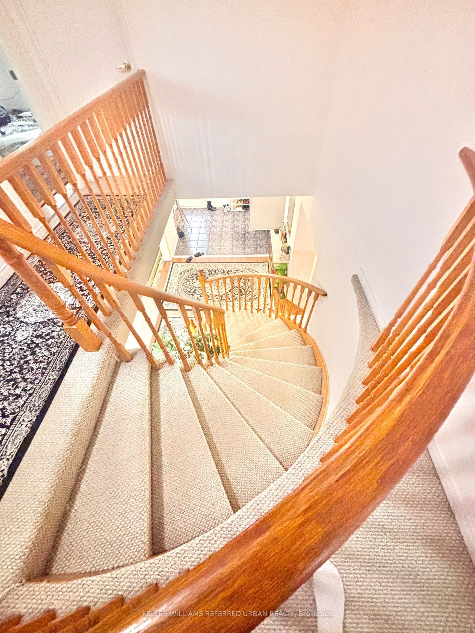 24 Holmes Crescent Property Photo 10