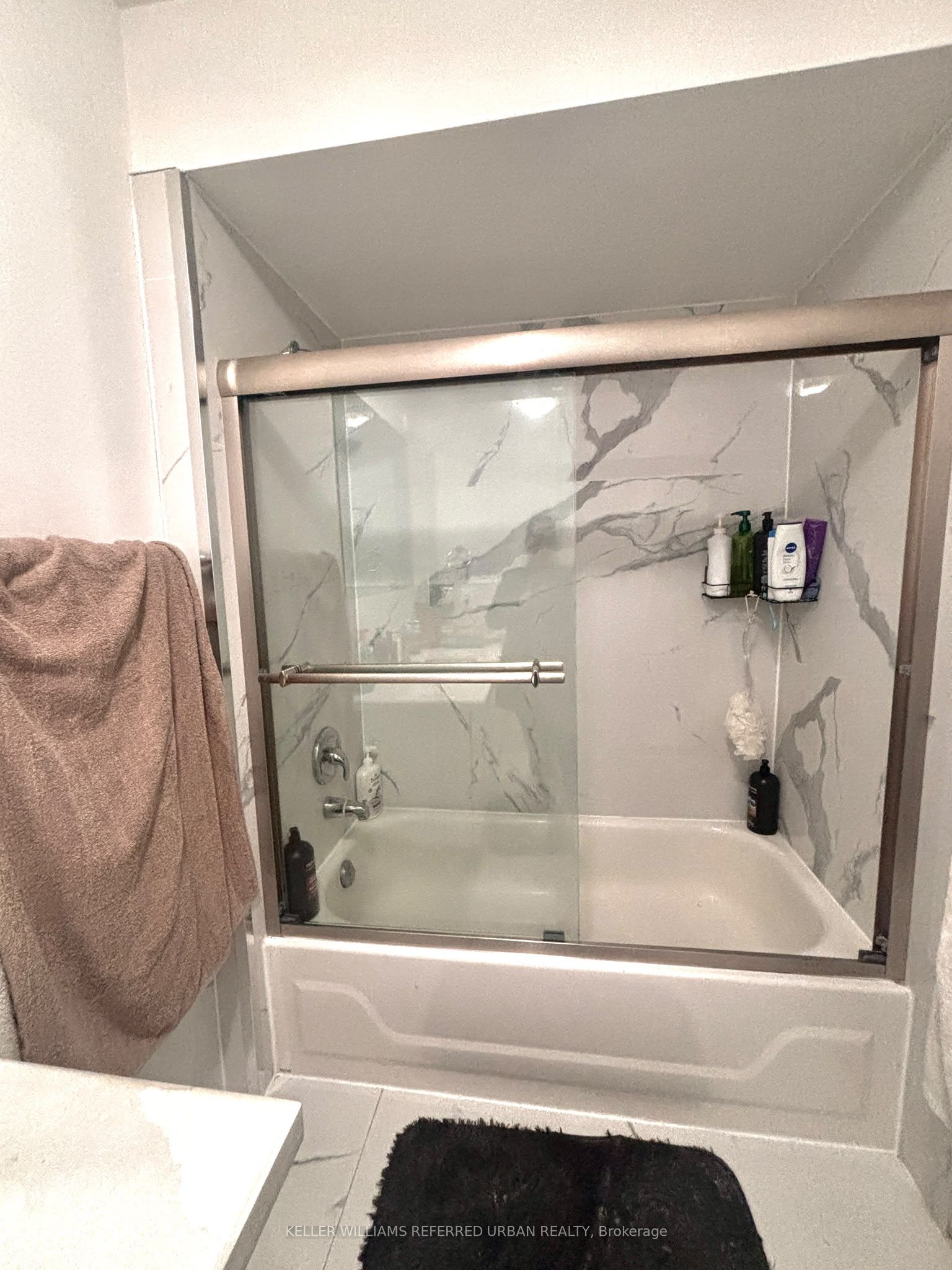 24 Holmes Crescent Property Photo 21
