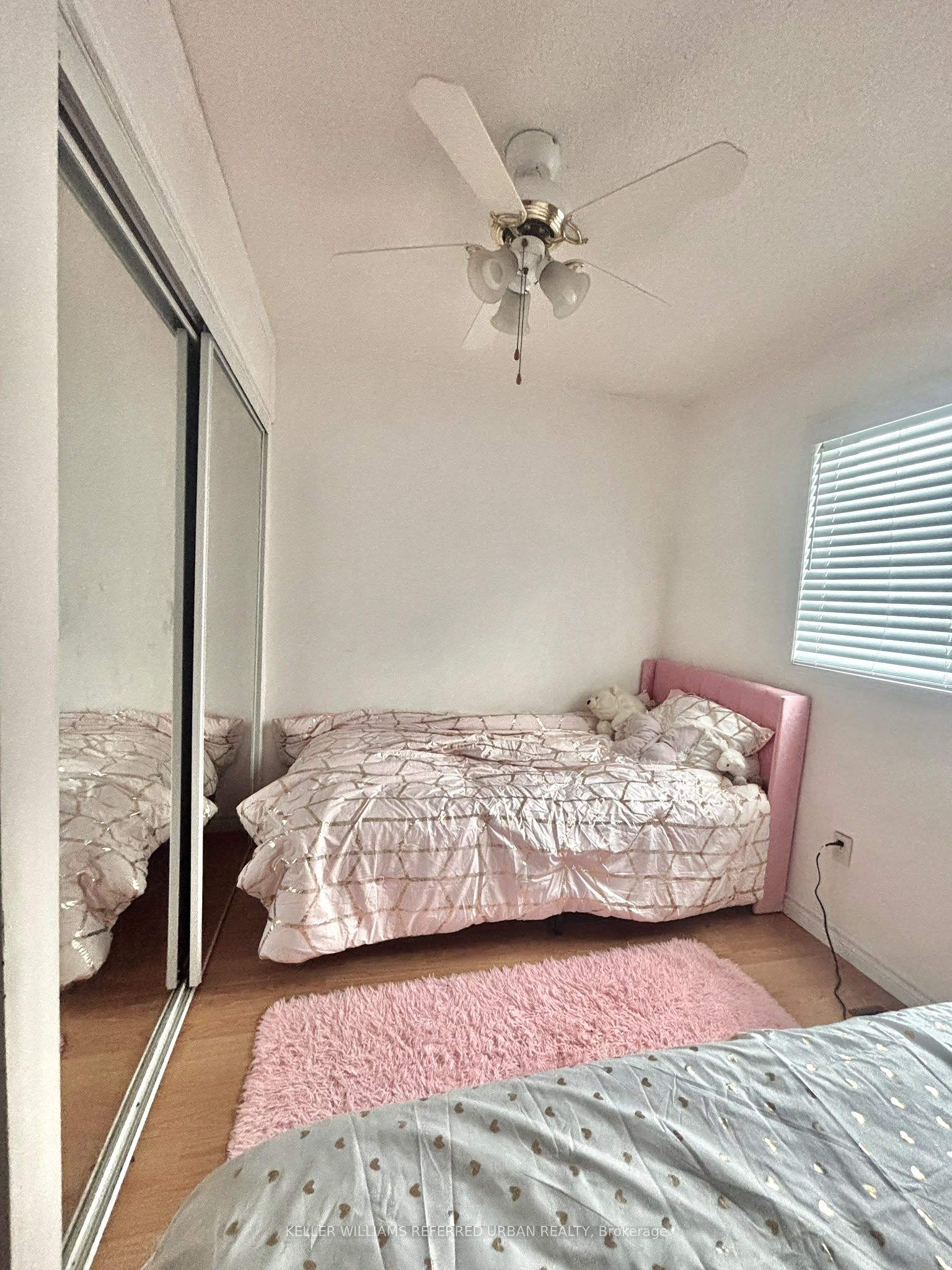 24 Holmes Crescent Property Photo 25