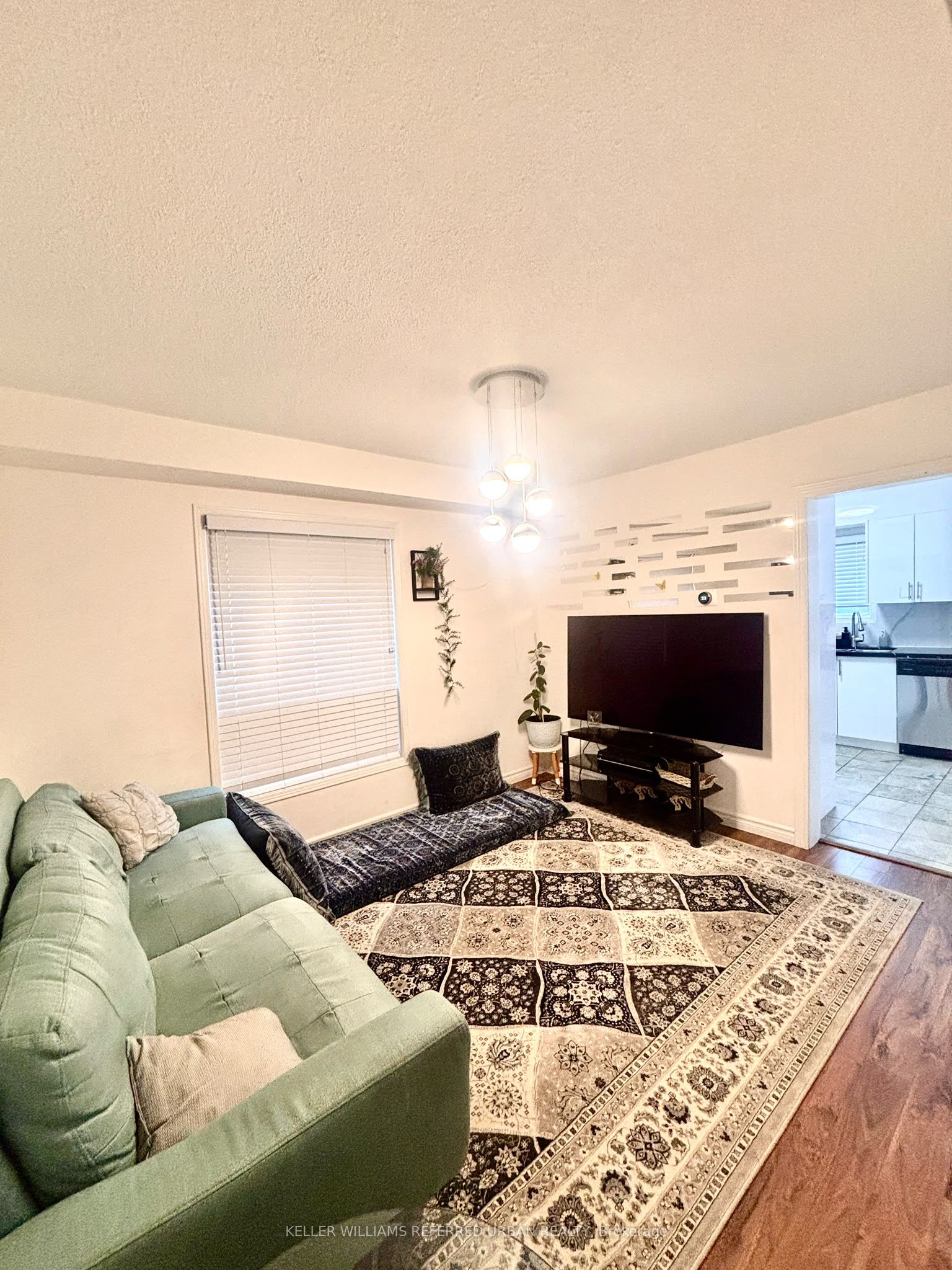 24 Holmes Crescent Property Photo 31