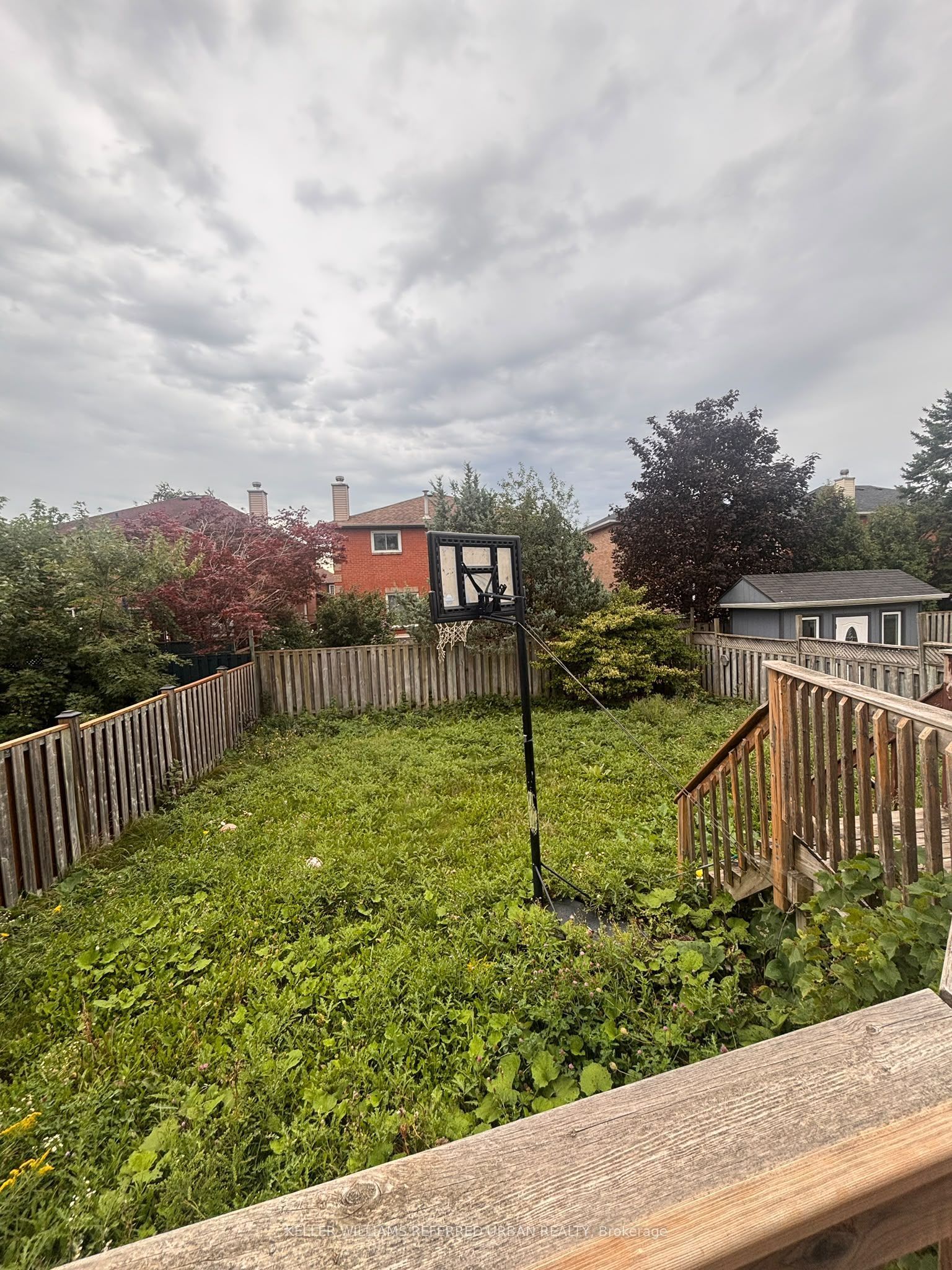 24 Holmes Crescent Property Photo 36