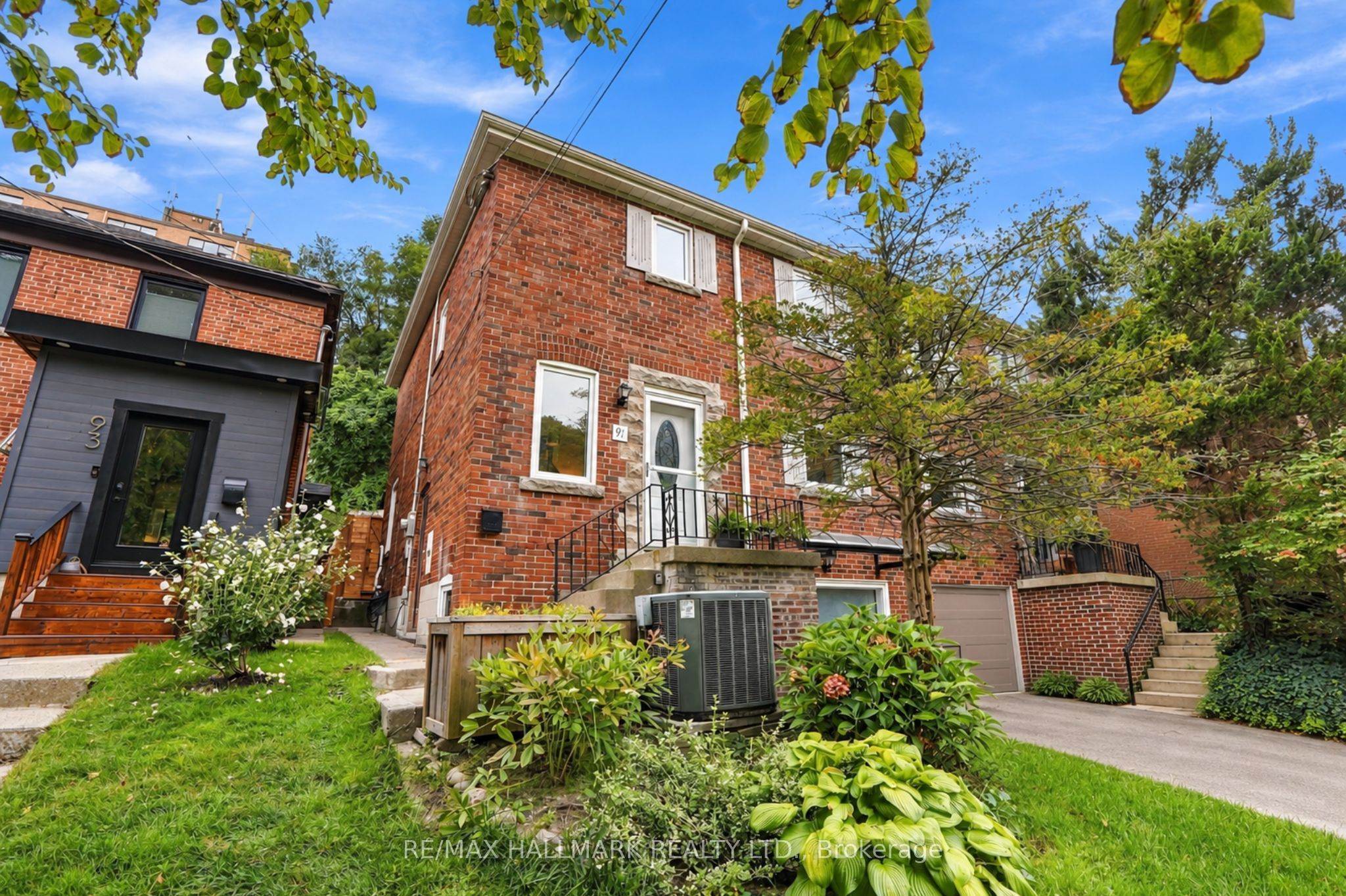 91 Glen Davis Crescent Property Photo 1