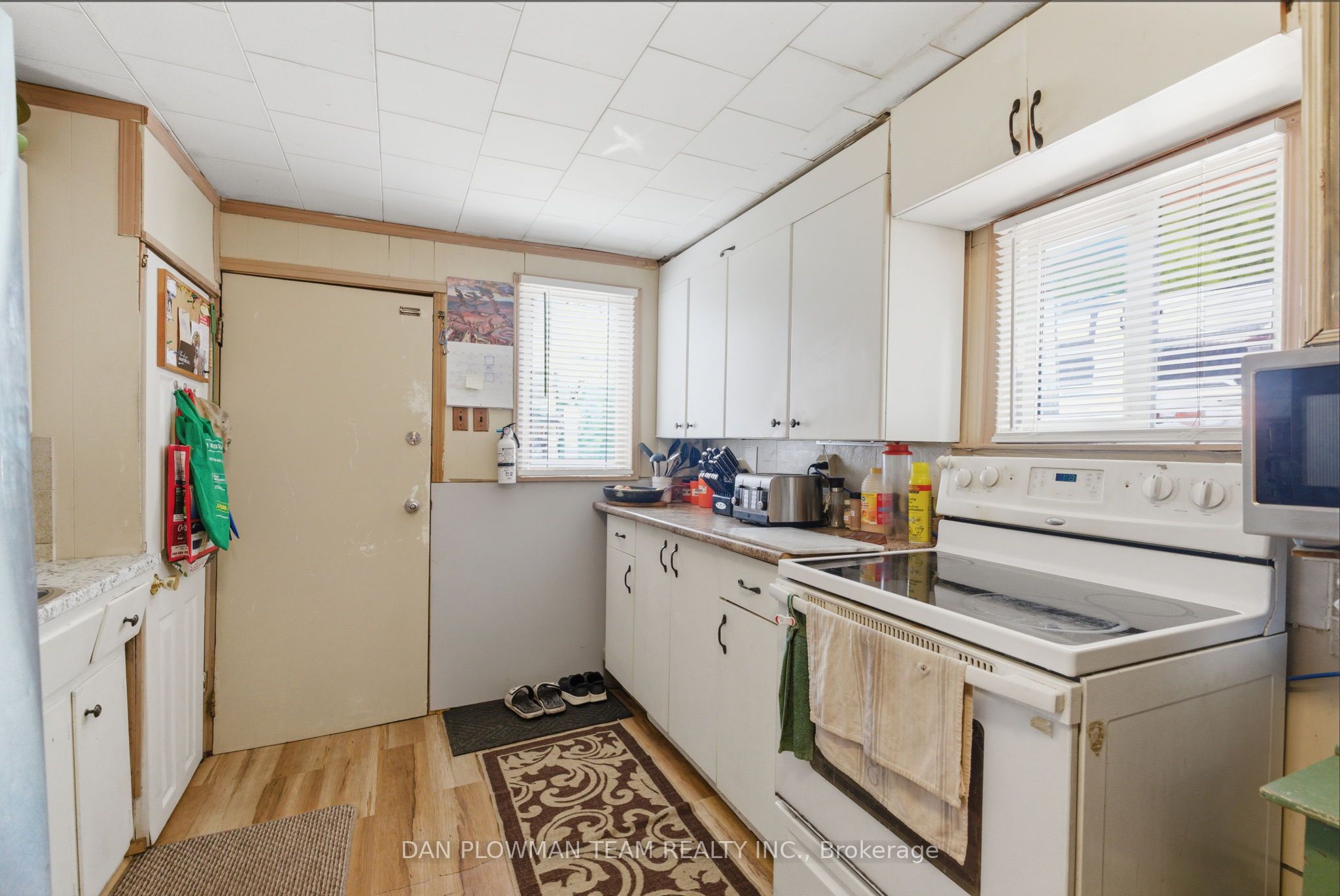 78 East Beach Road Property Photo 12