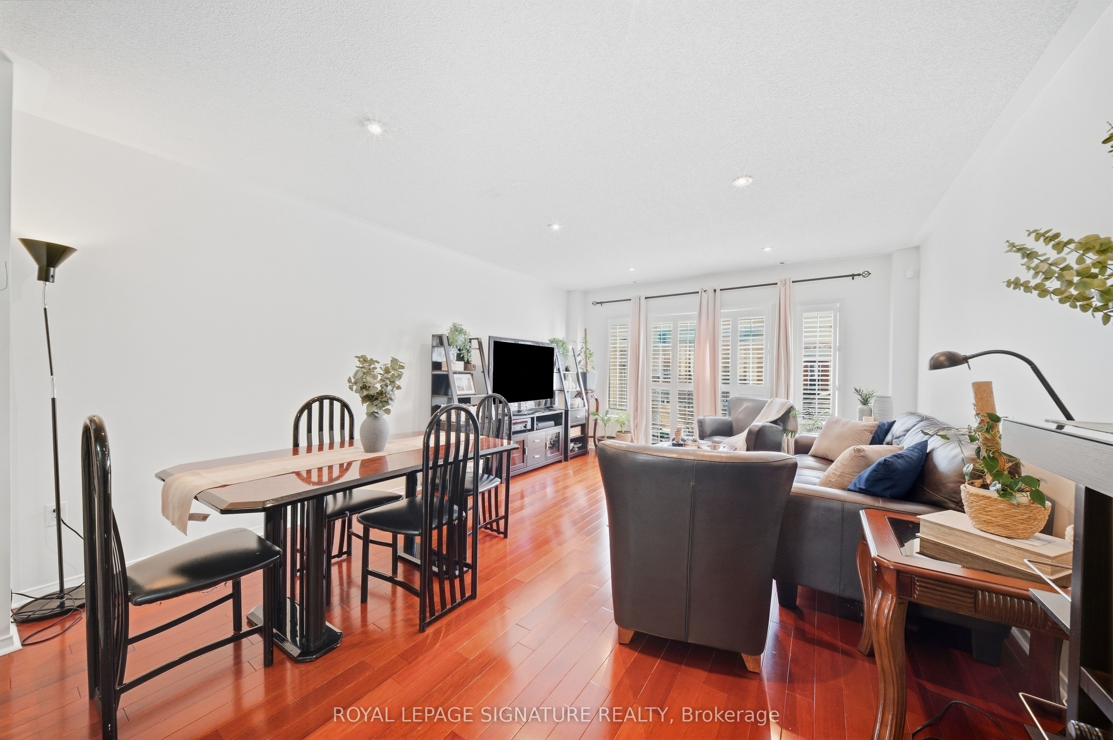 83 Mondeo Drive 552 Property Photo 8