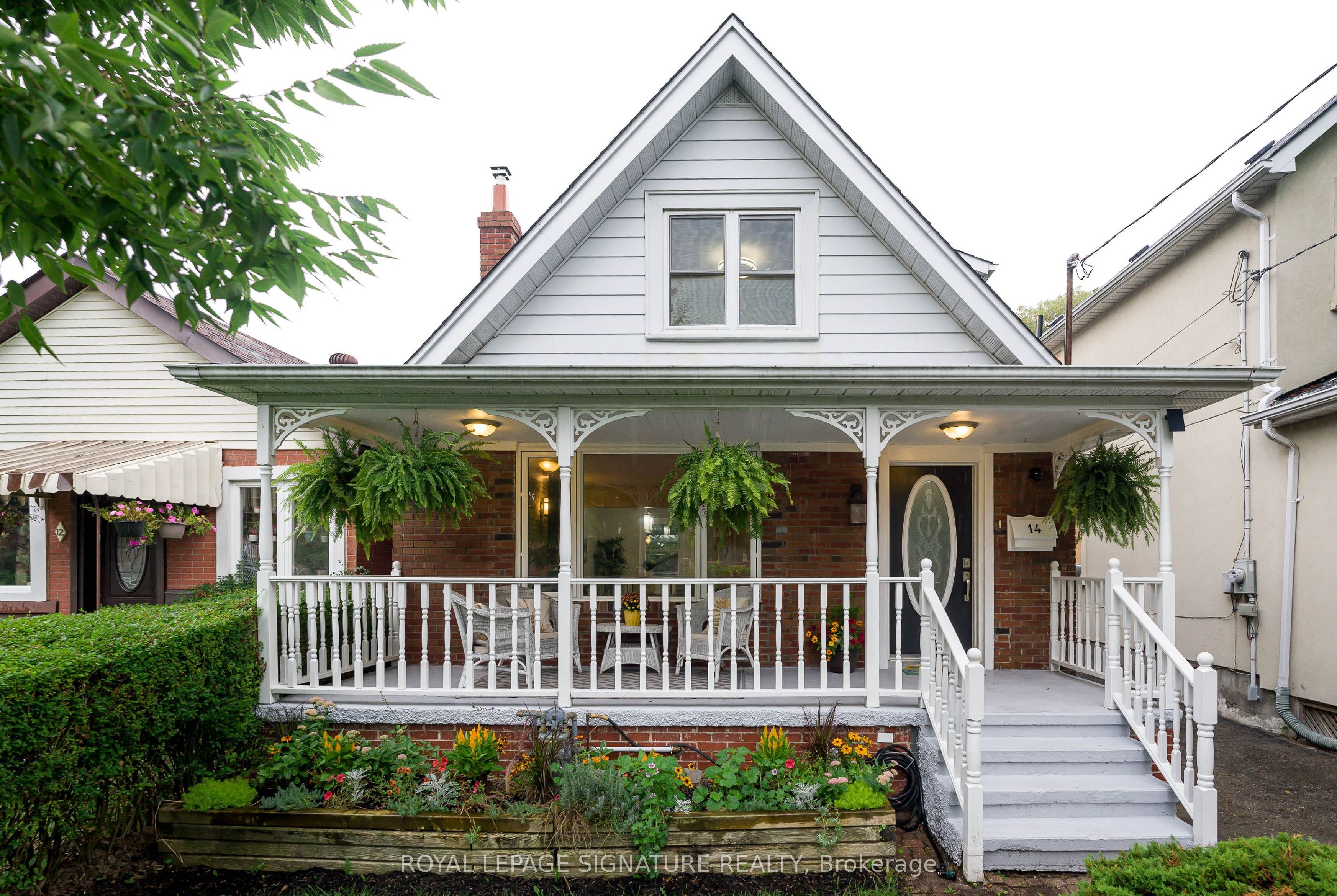 14 Sutherland Avenue Property Photo 1