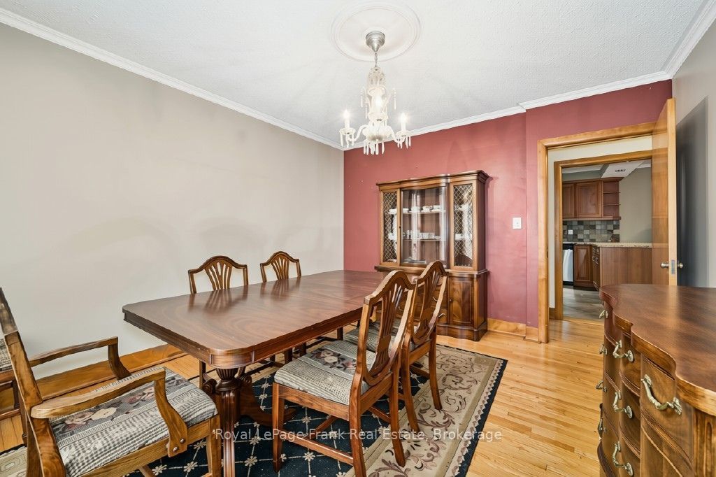 1535 Dundas Street E Property Photo 15