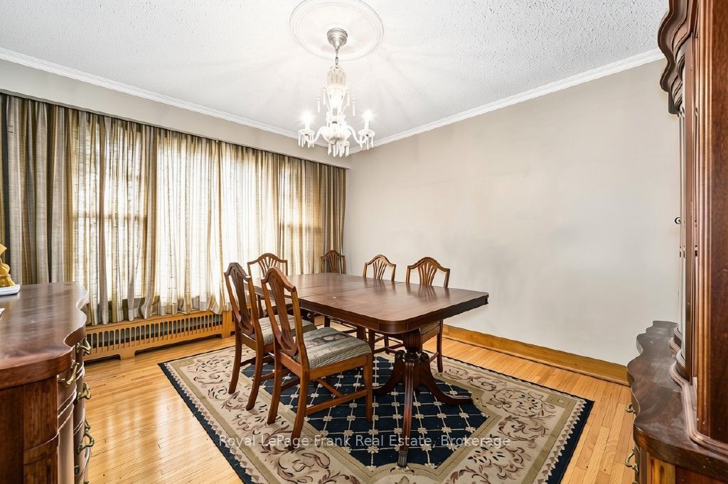 1535 Dundas Street E Property Photo 16