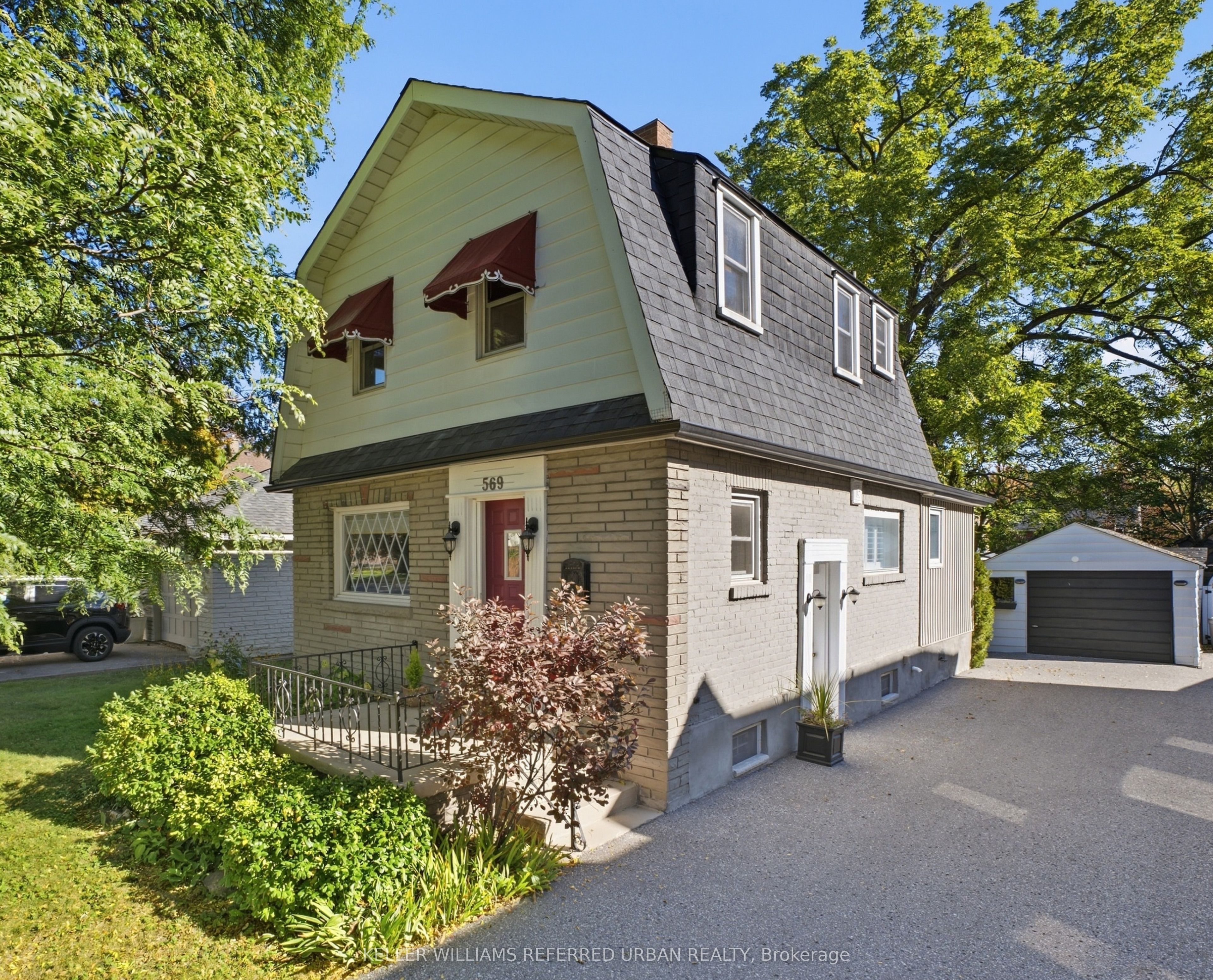 569 Masson Street Property Photo 1