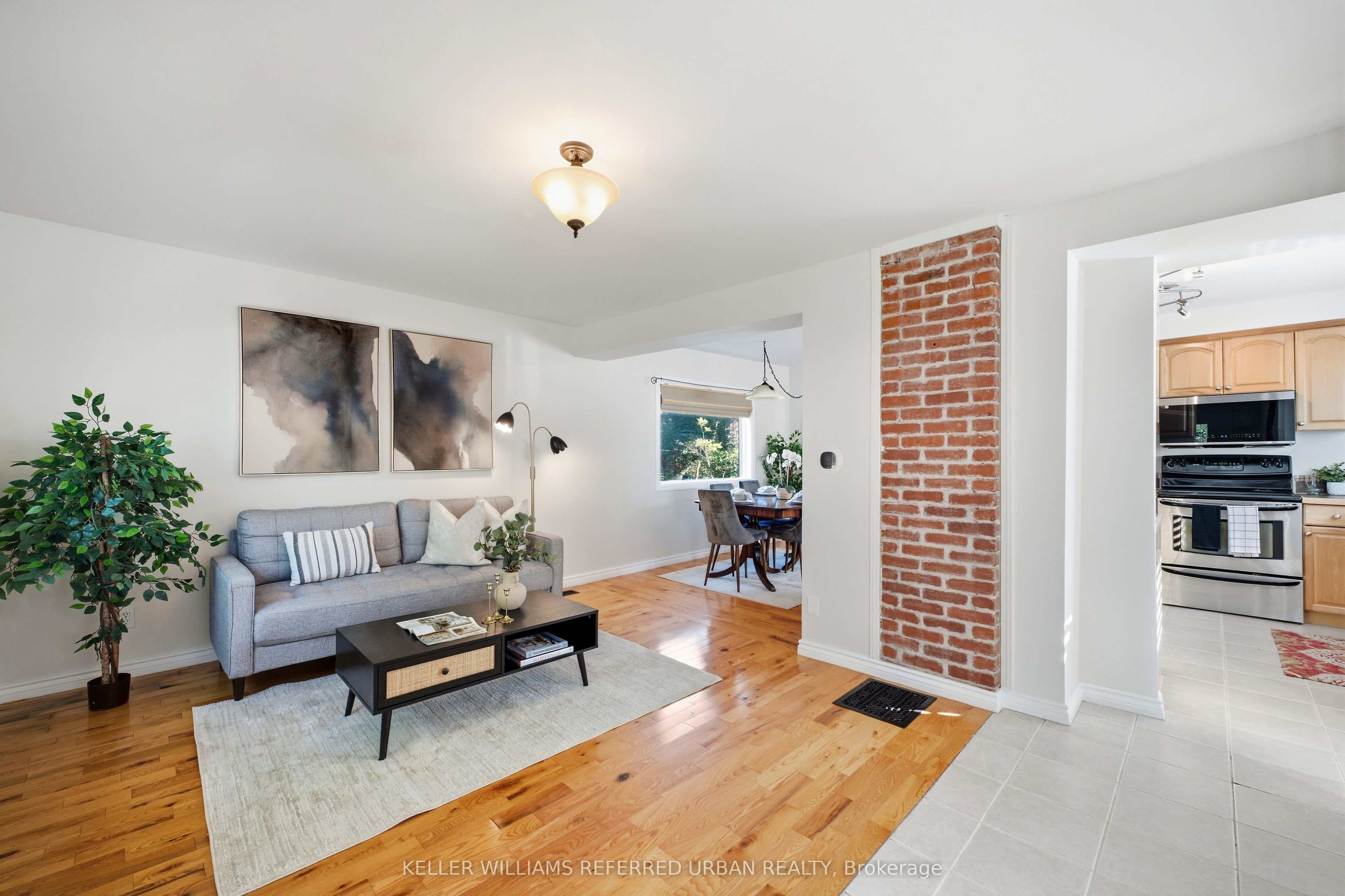 569 Masson Street Property Photo 10