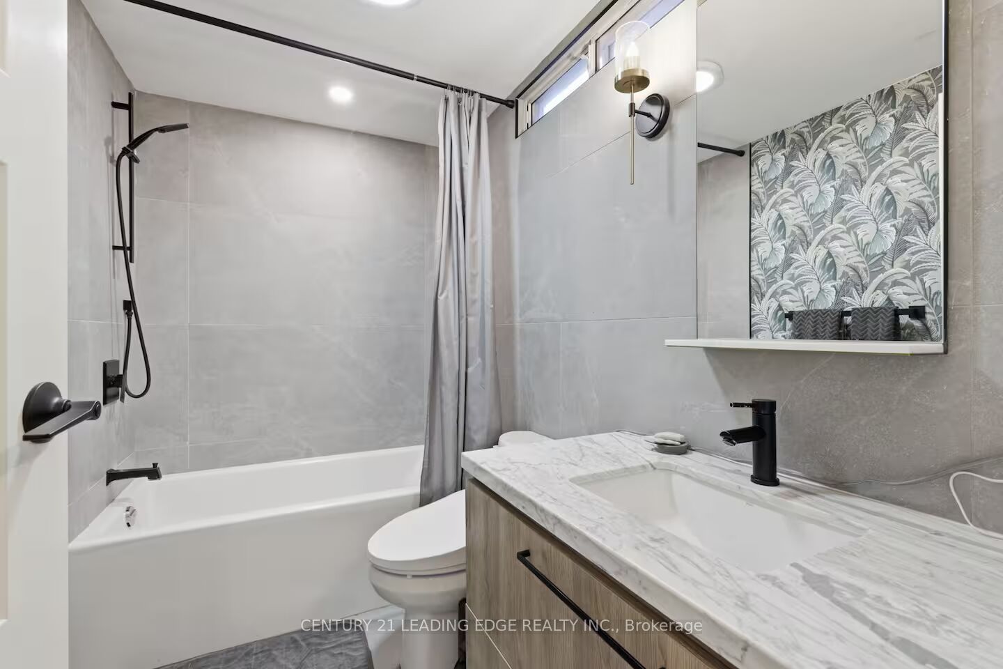 66 West Avenue Property Photo 25