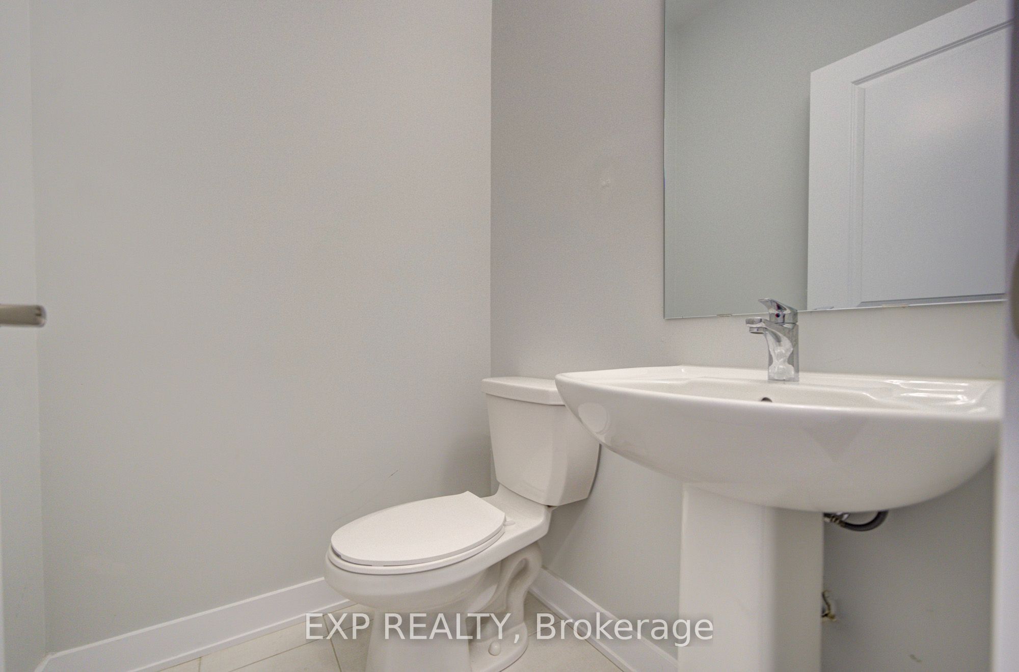 1095 Thompson Drive Property Photo 5