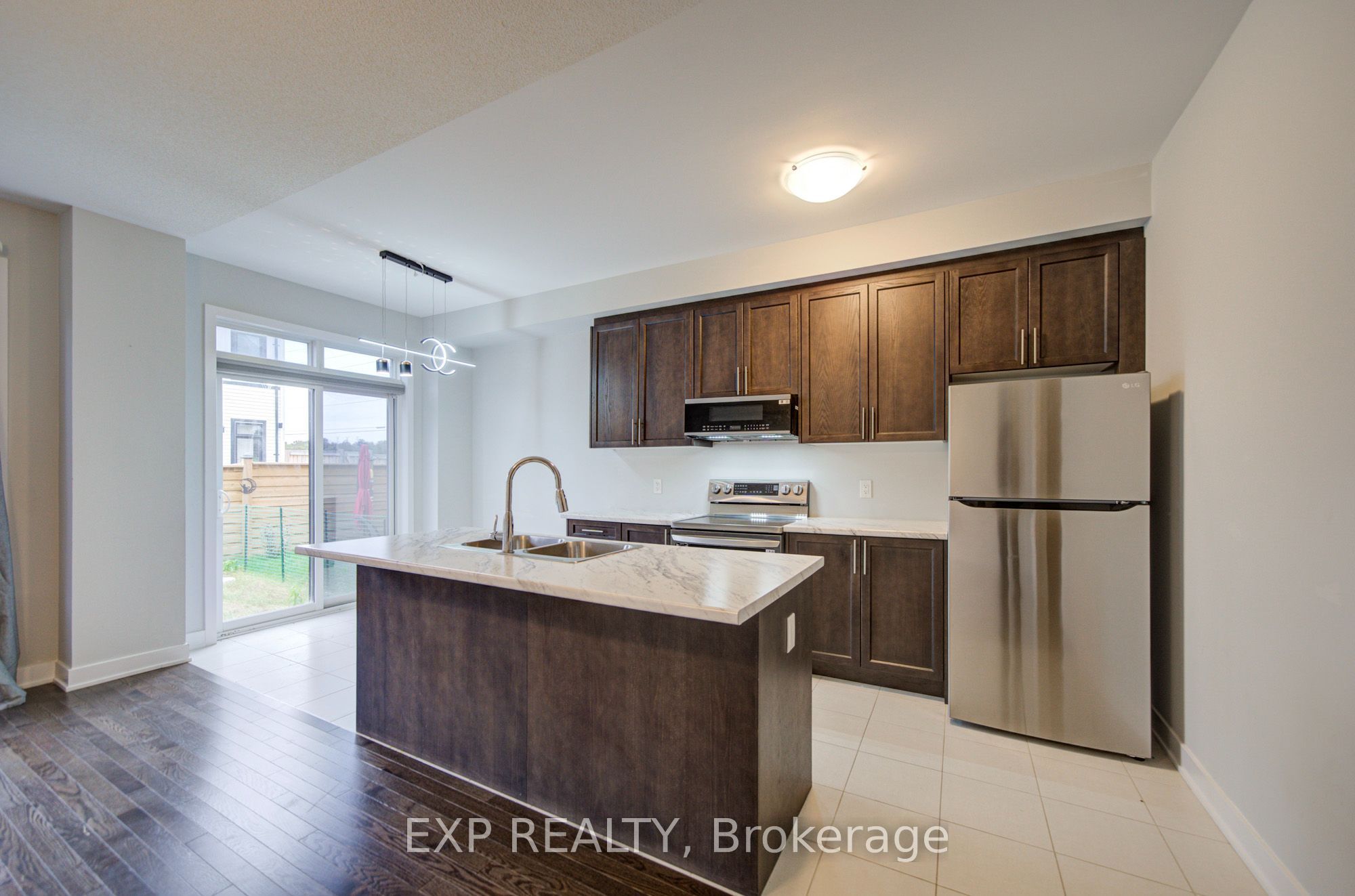 1095 Thompson Drive Property Photo 16