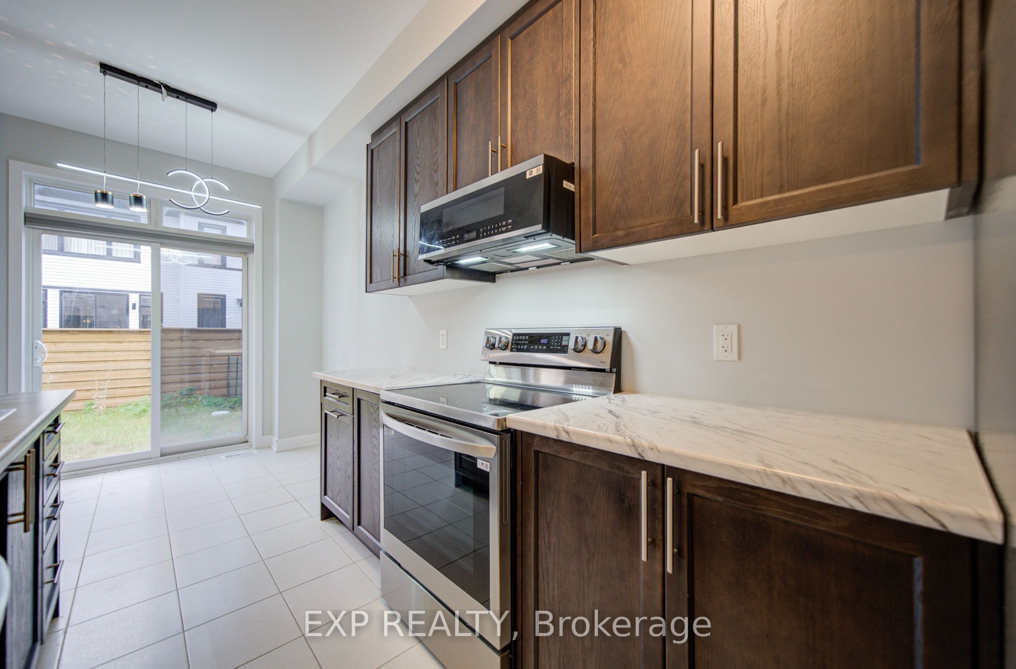 1095 Thompson Drive Property Photo 17