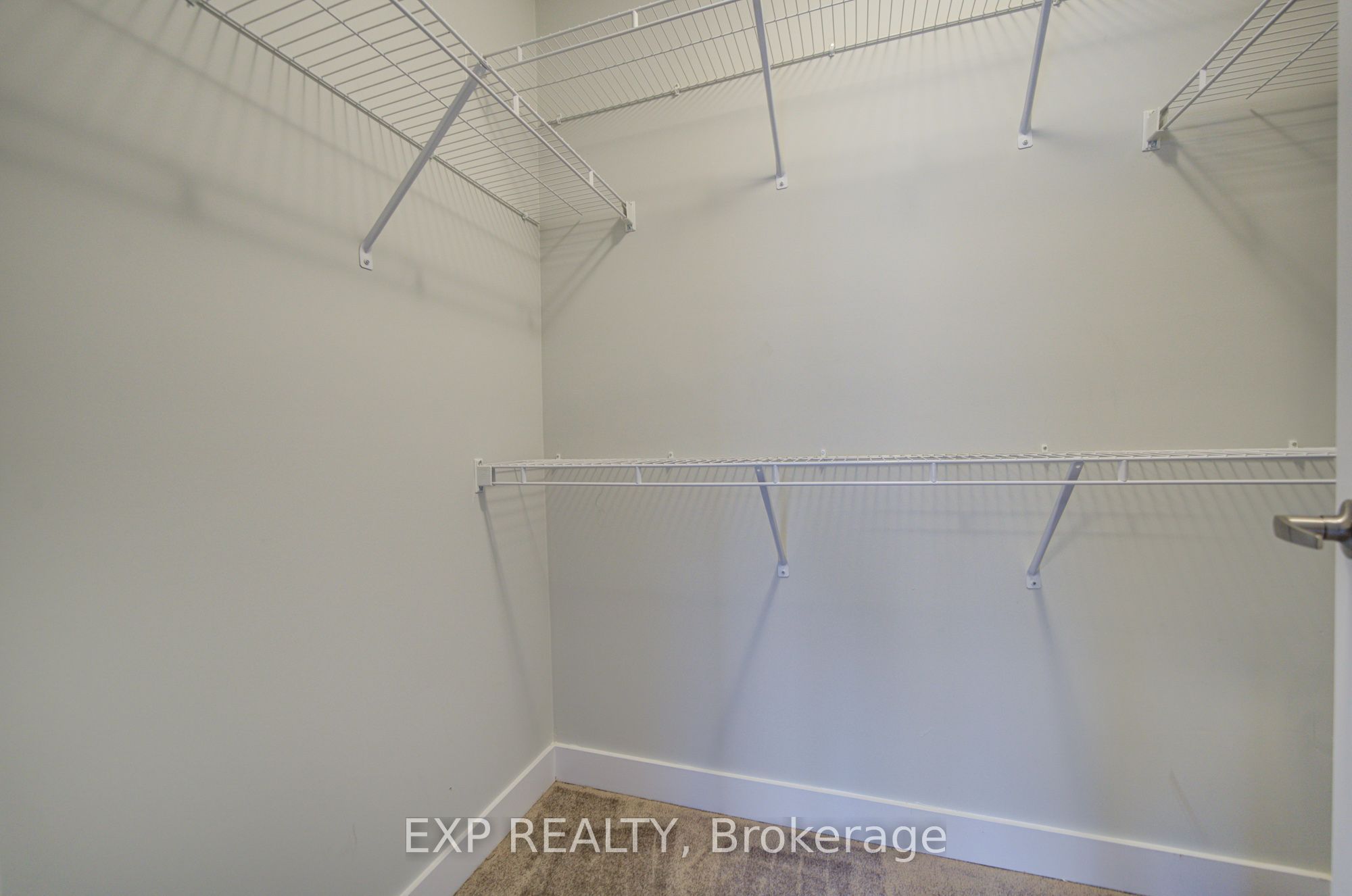1095 Thompson Drive Property Photo 32