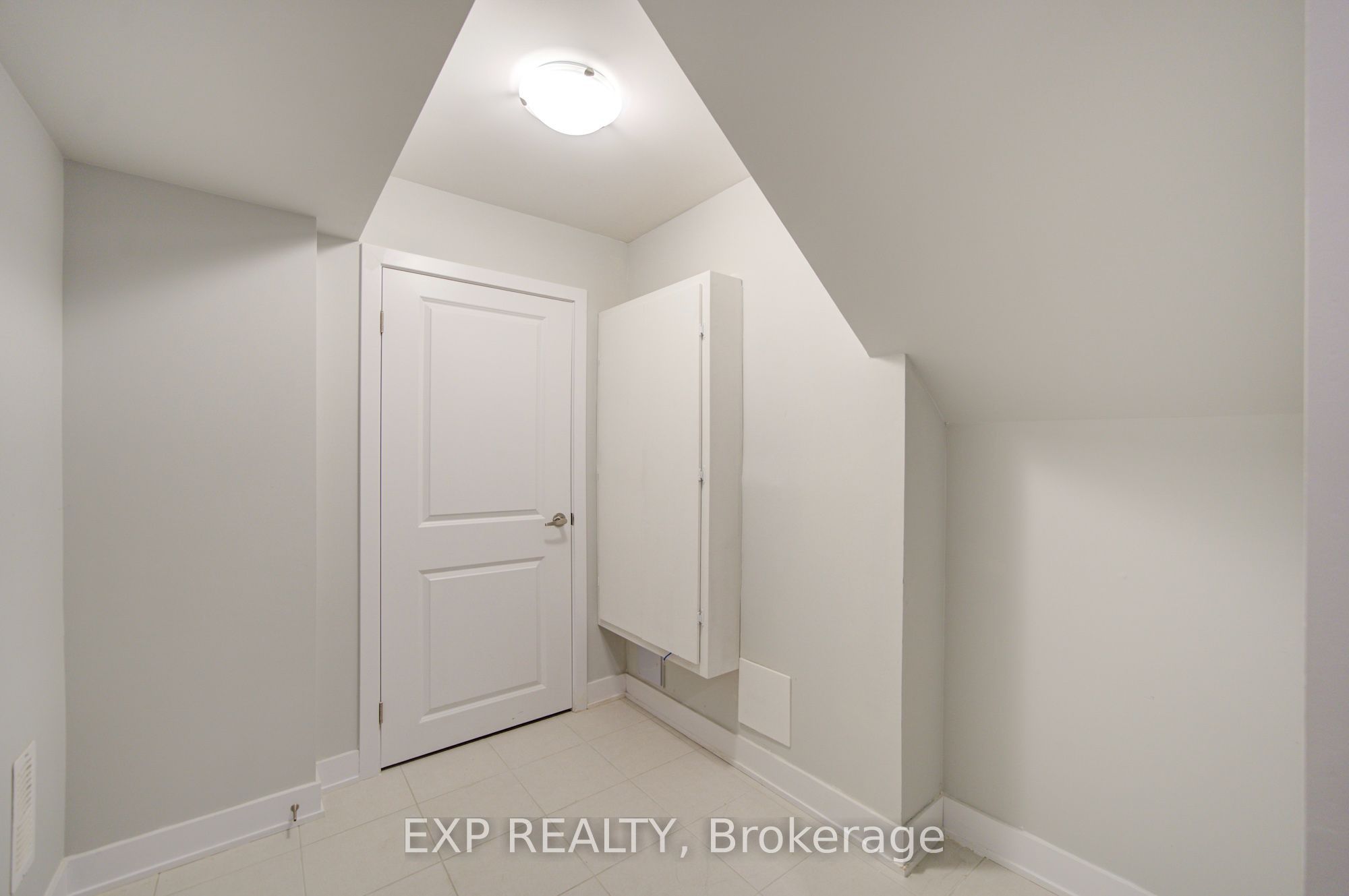 1095 Thompson Drive Property Photo 39