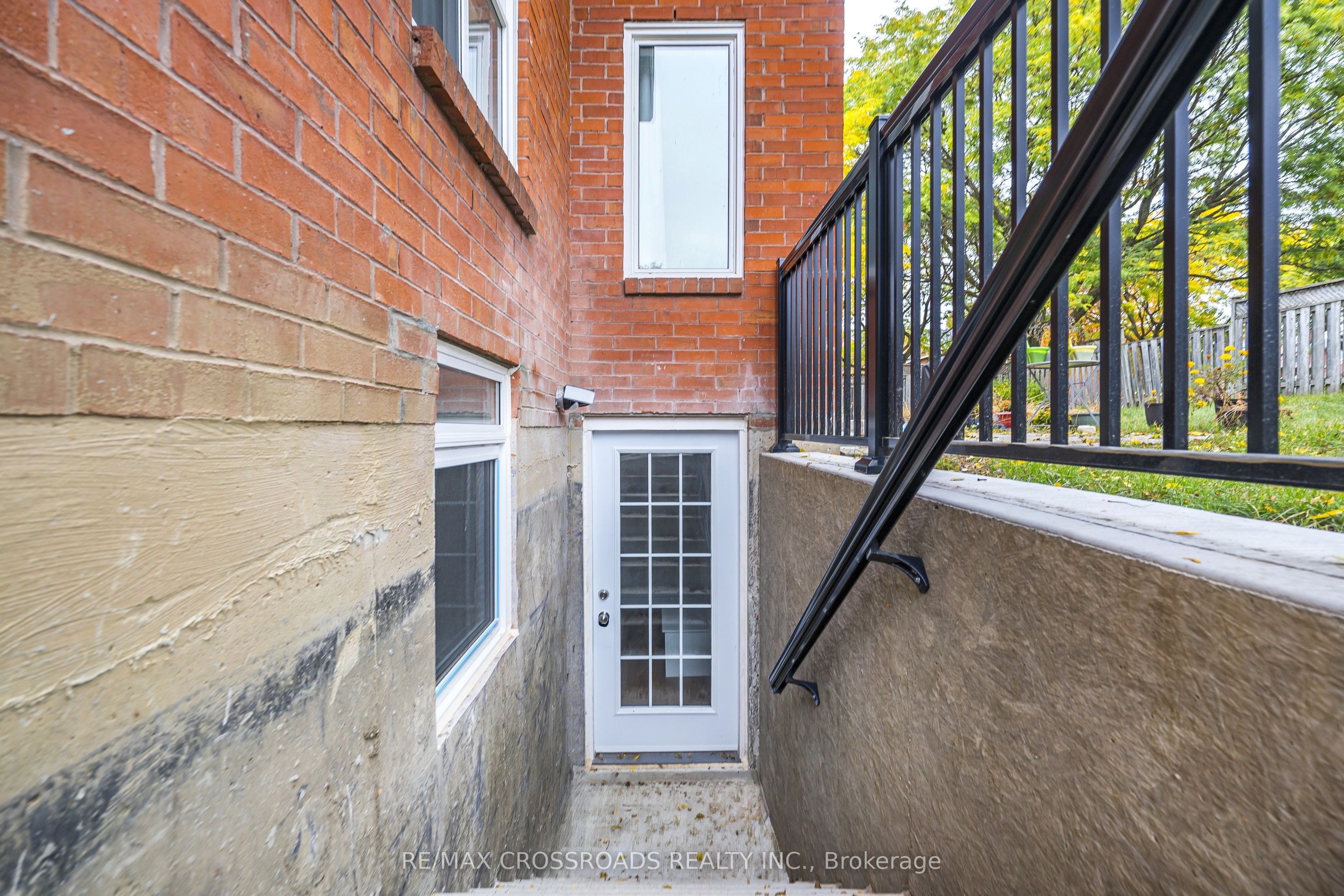 16 Mantell Crescent Bsmnt Property Photo 2