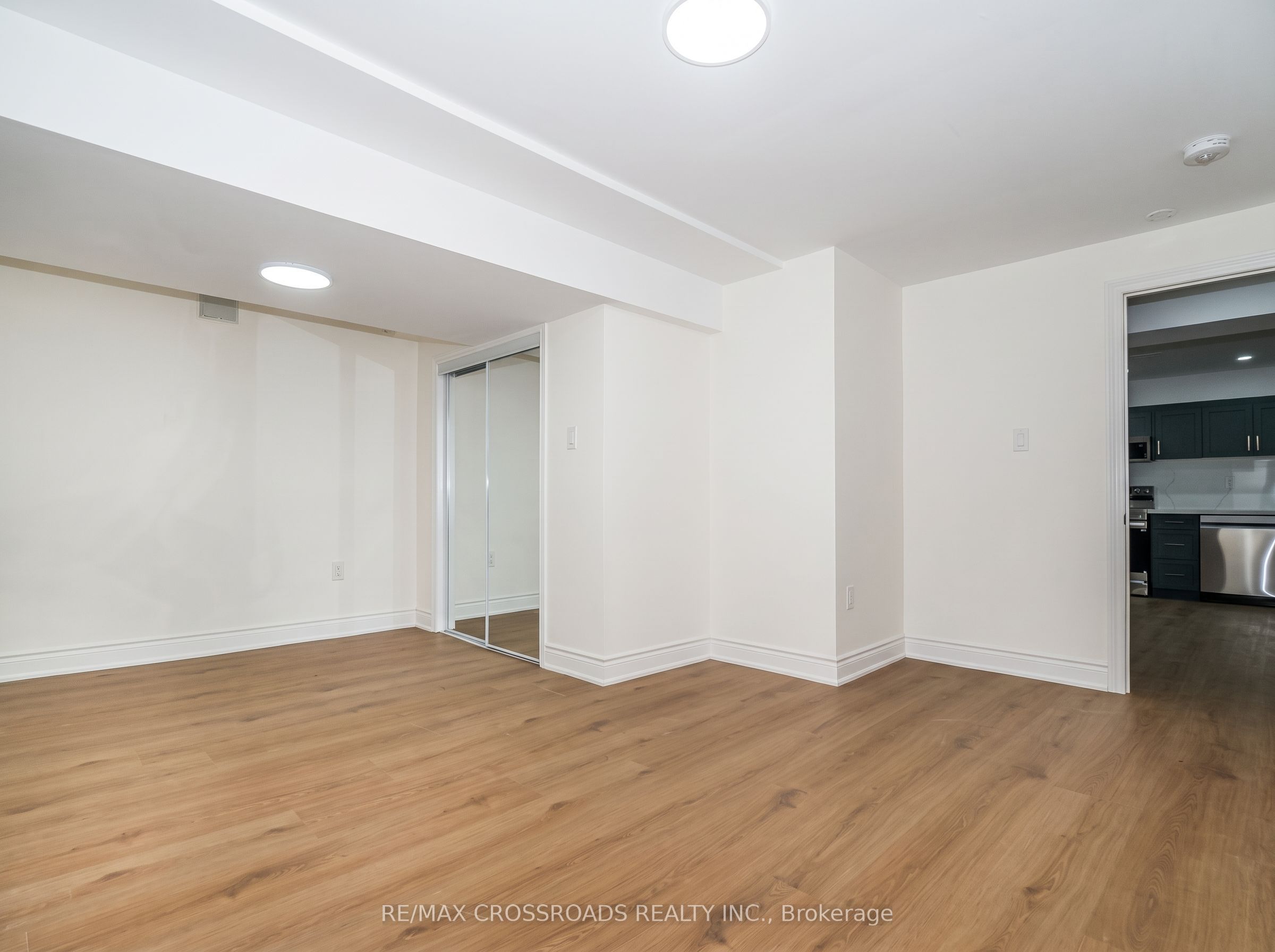 16 Mantell Crescent Bsmnt Property Photo 15