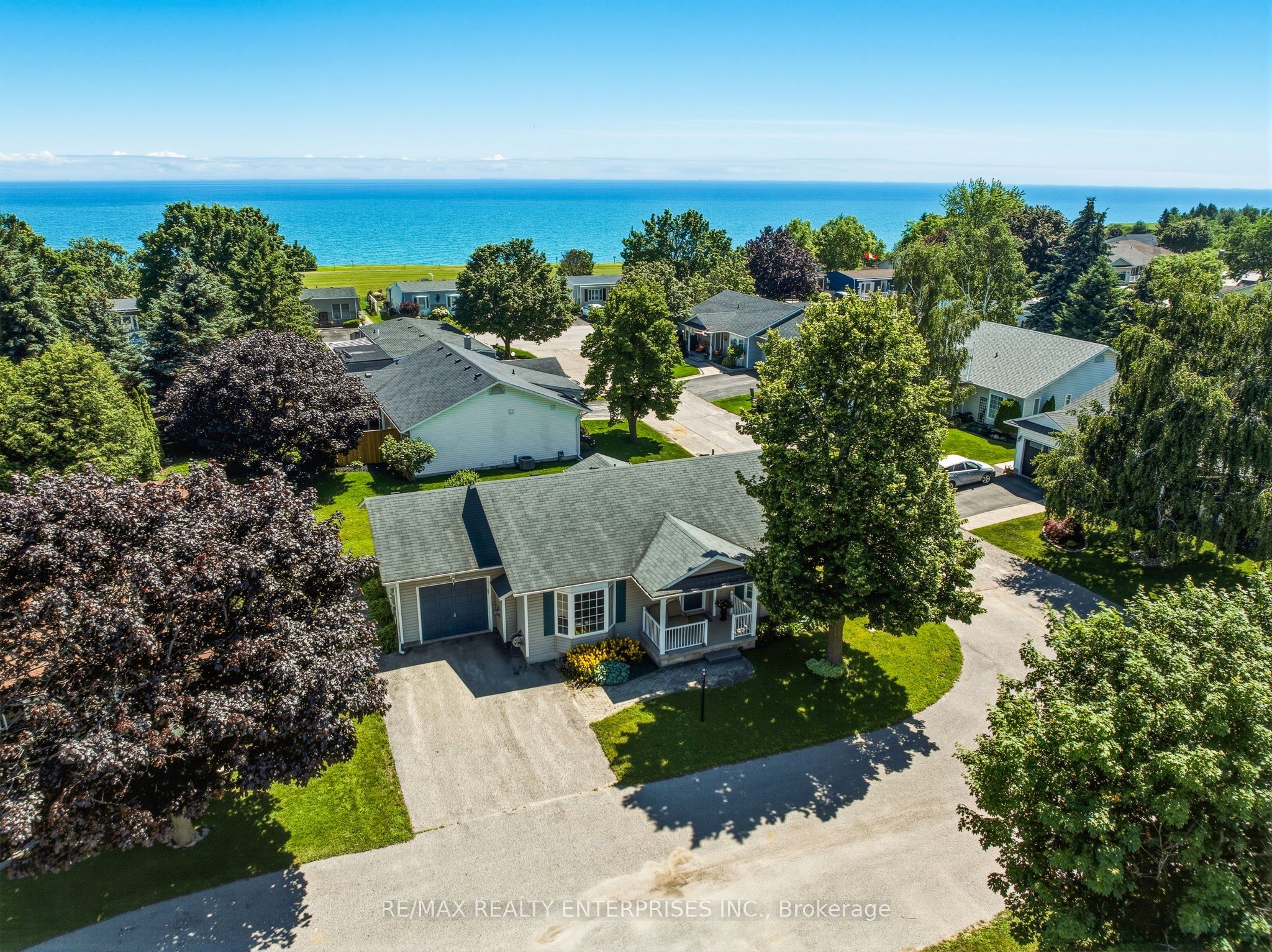 1 Huron Court Property Photo 1
