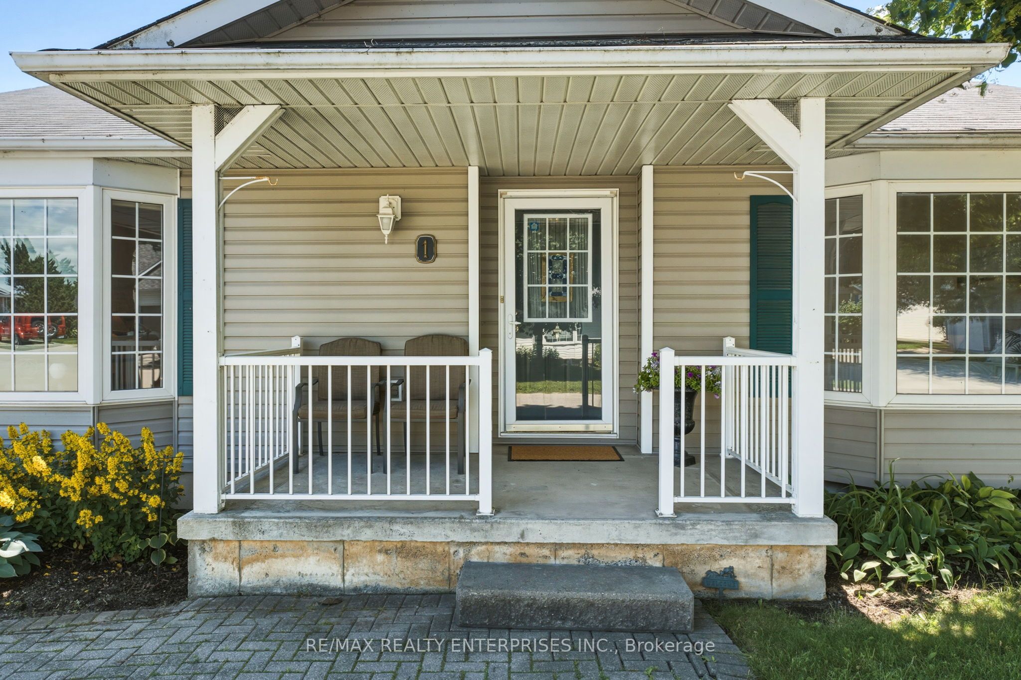 1 Huron Court Property Photo 3