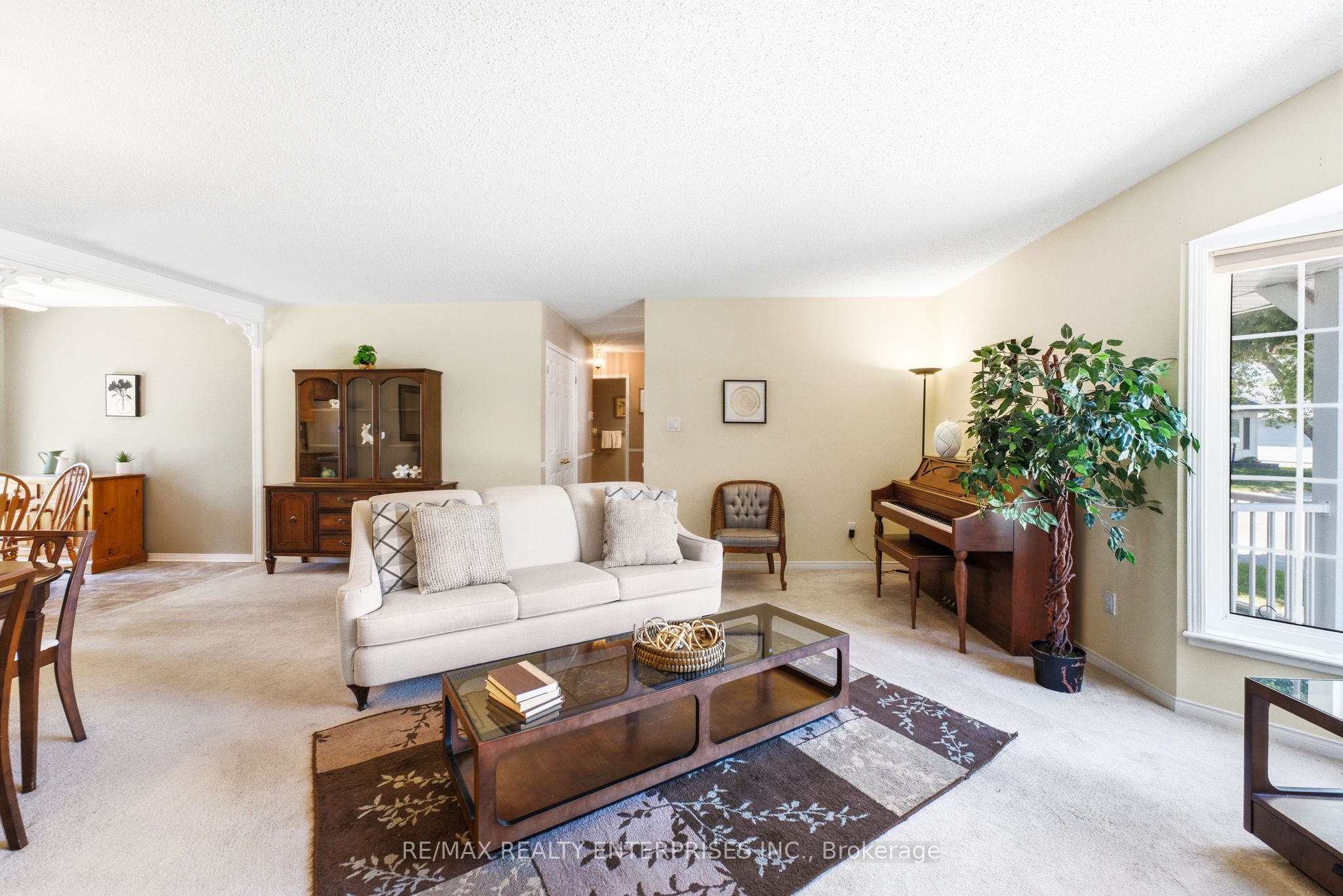 1 Huron Court Property Photo 6