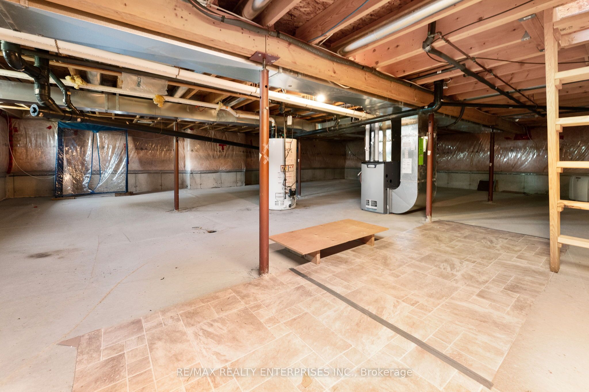 1 Huron Court Property Photo 22