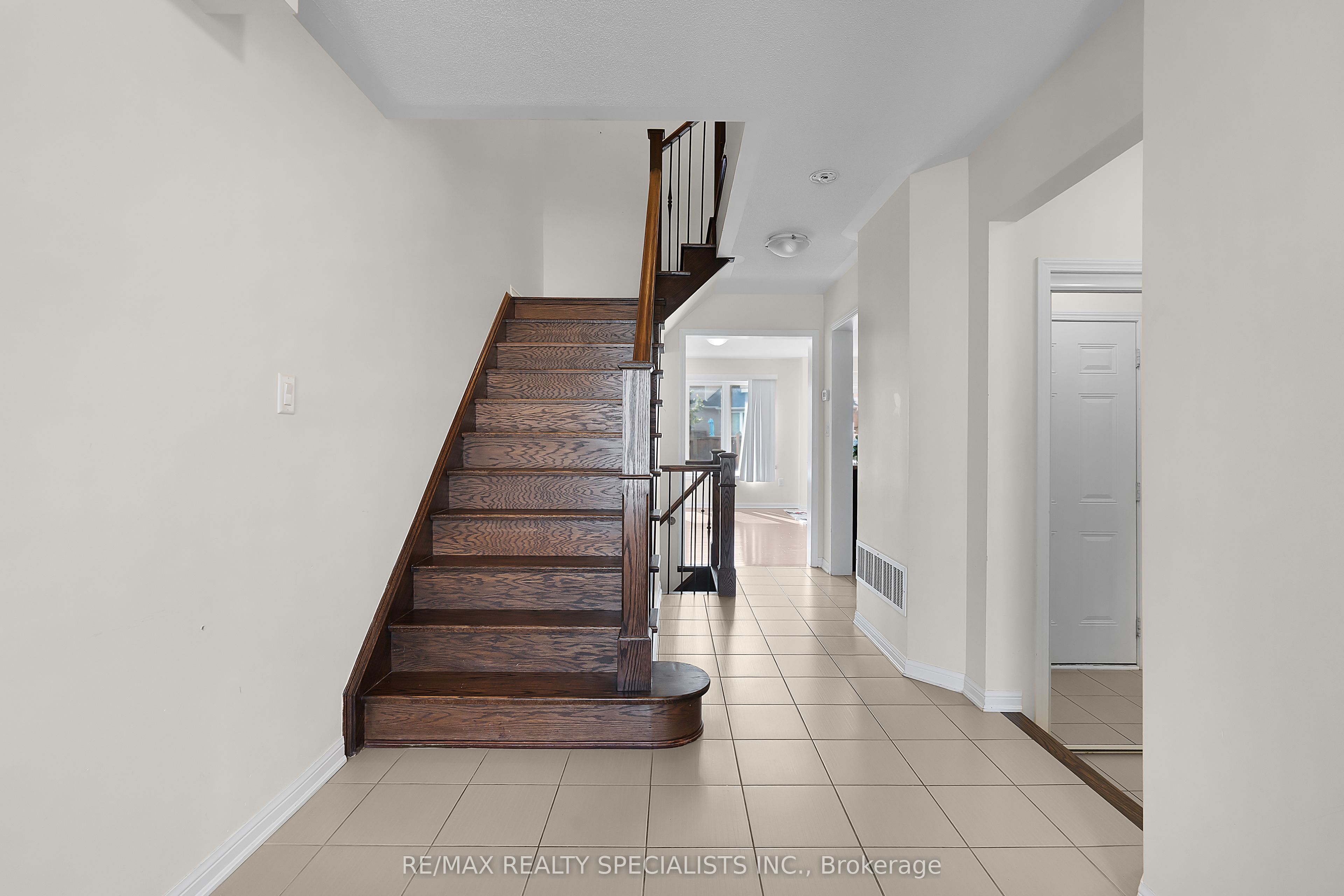 7 Stotts Terrace Property Photo 6