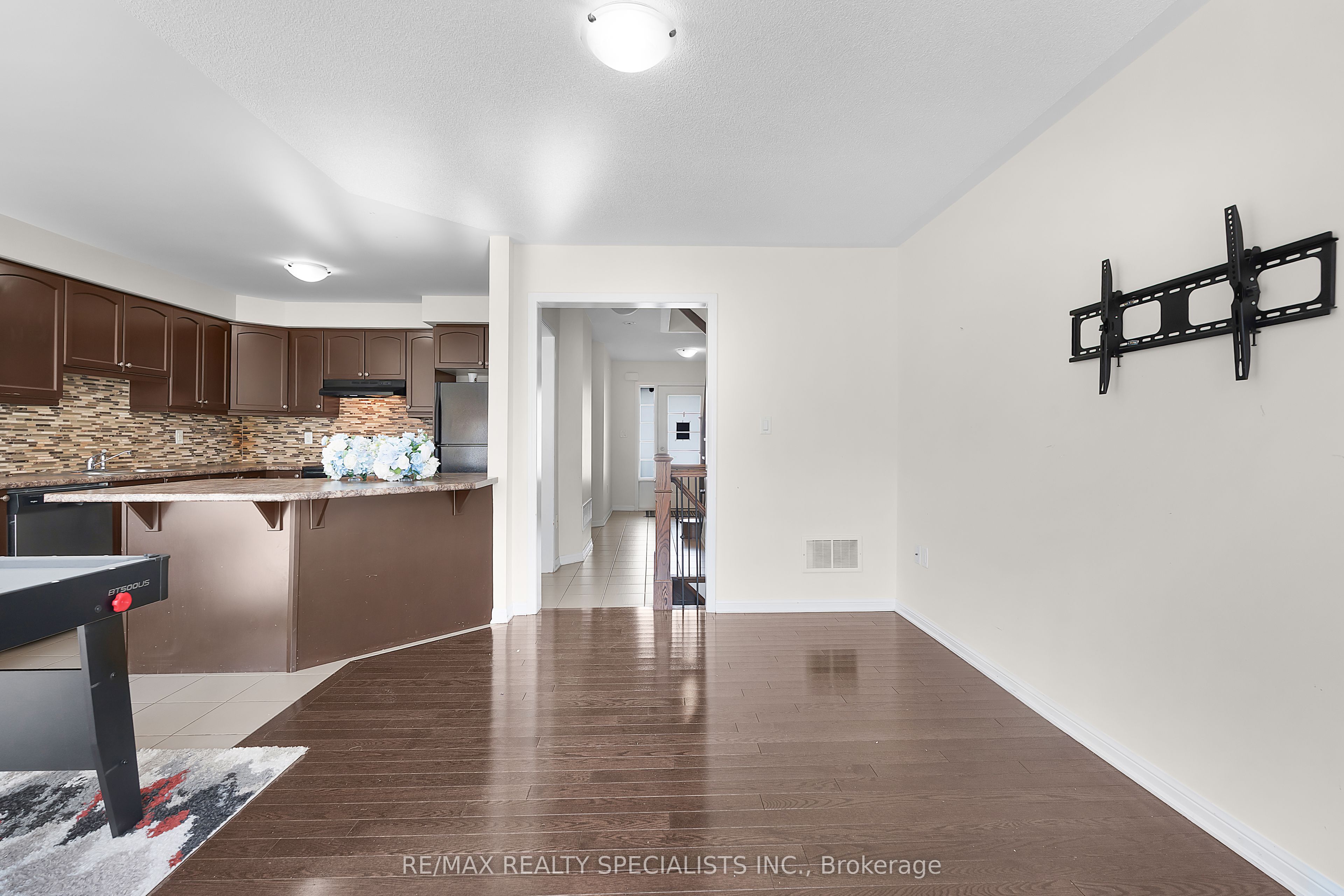 7 Stotts Terrace Property Photo 8