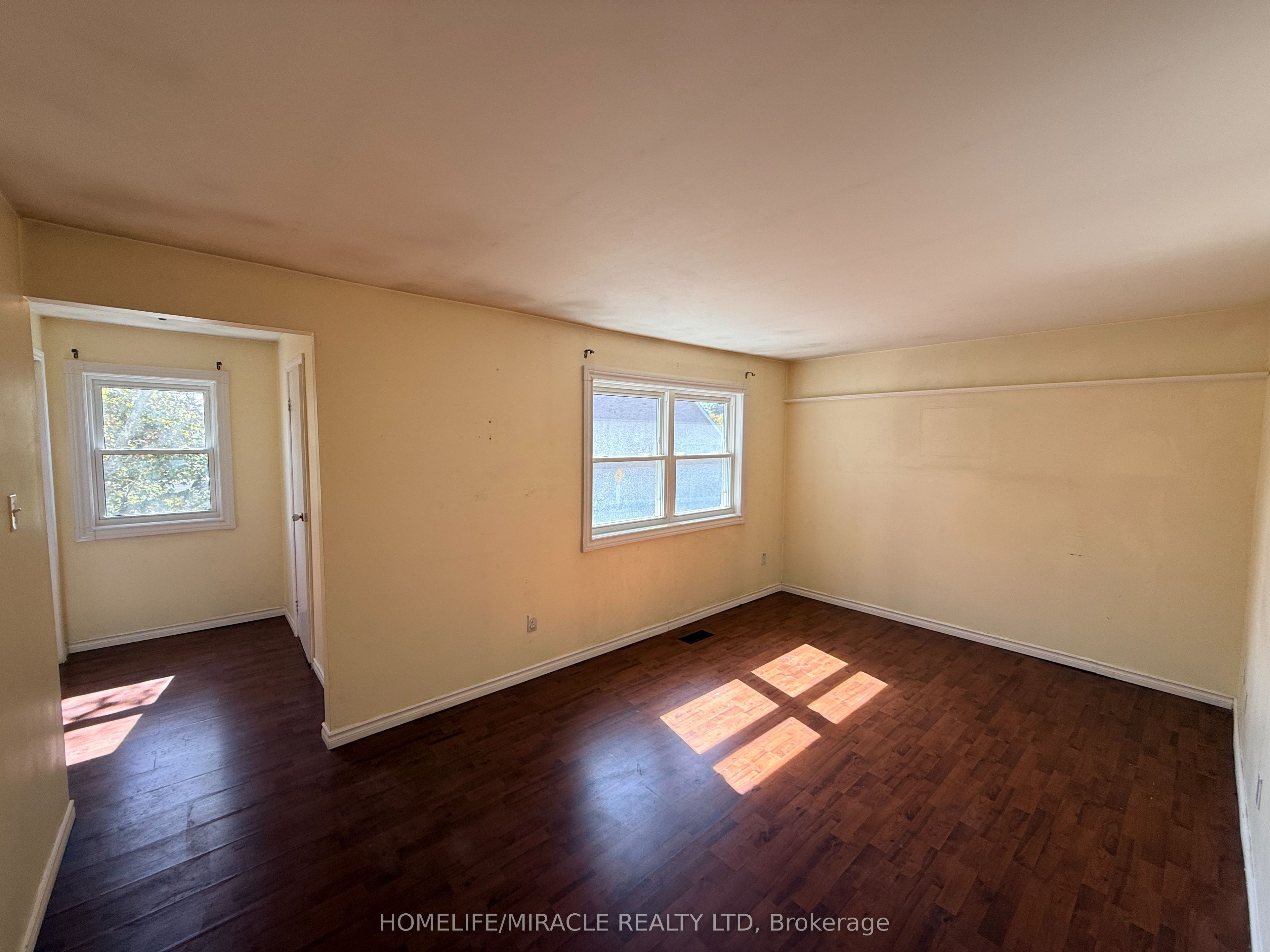 52 Robbie Crescent Property Photo 16