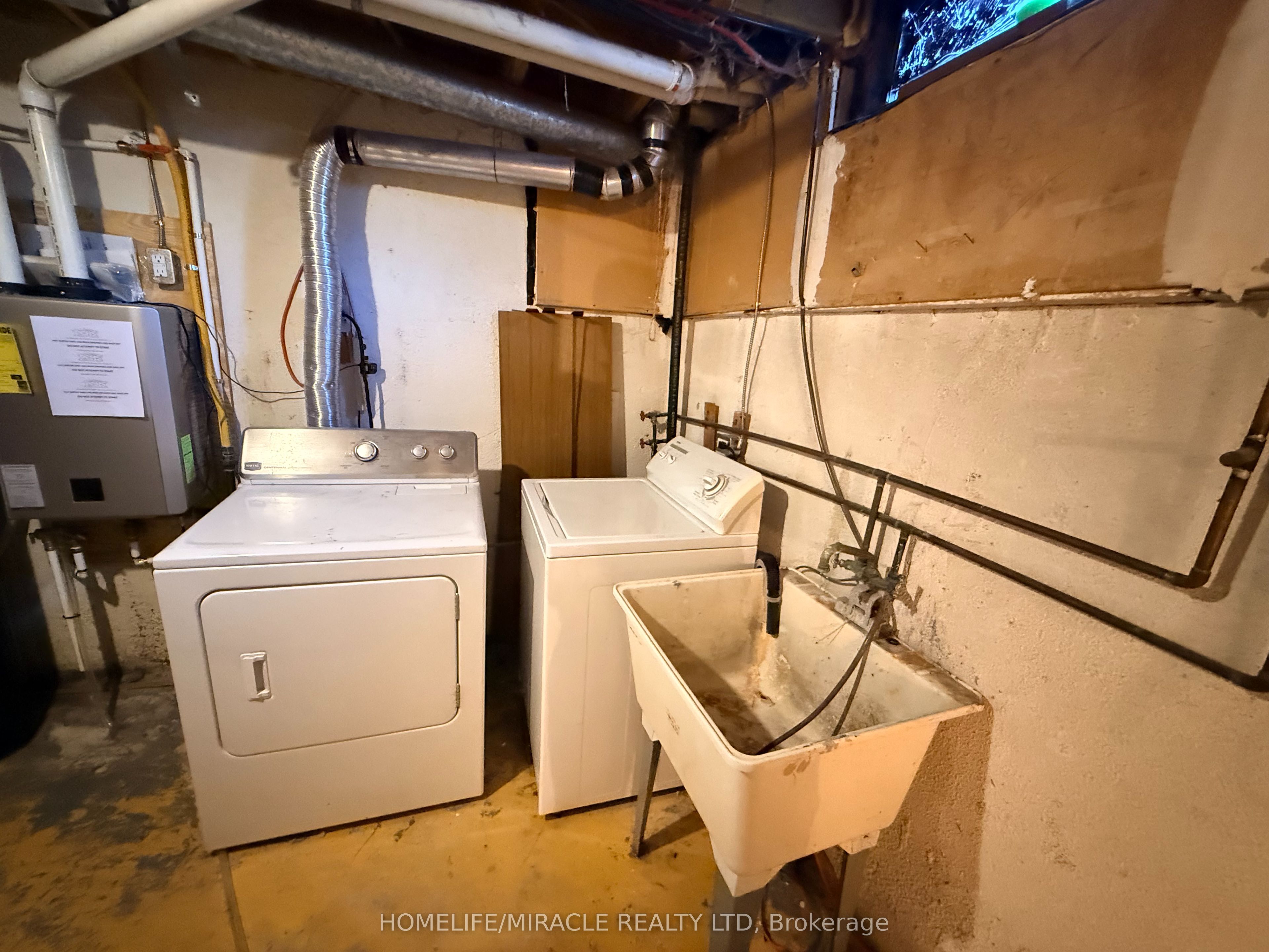 52 Robbie Crescent Property Photo 23