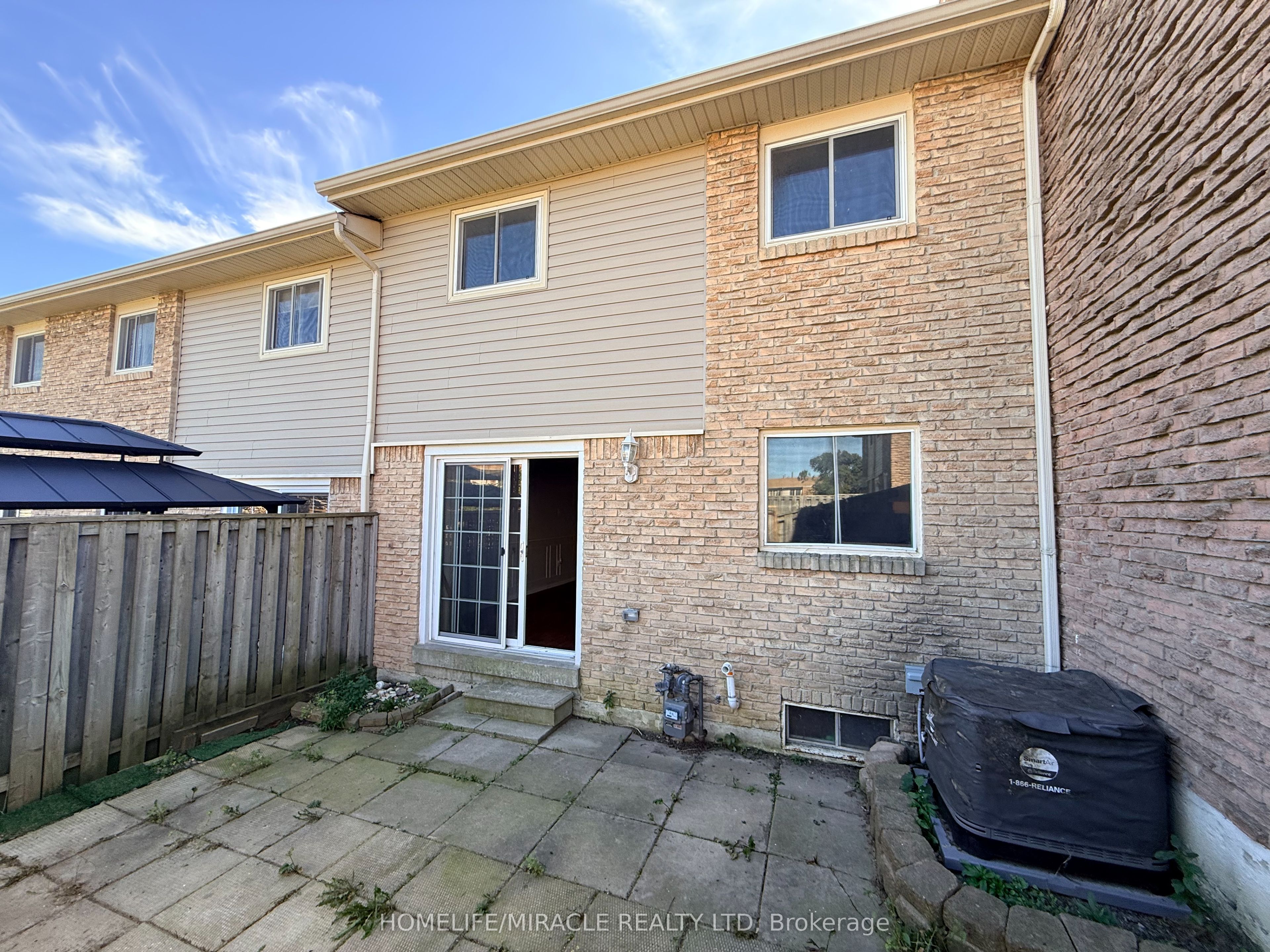 52 Robbie Crescent Property Photo 25