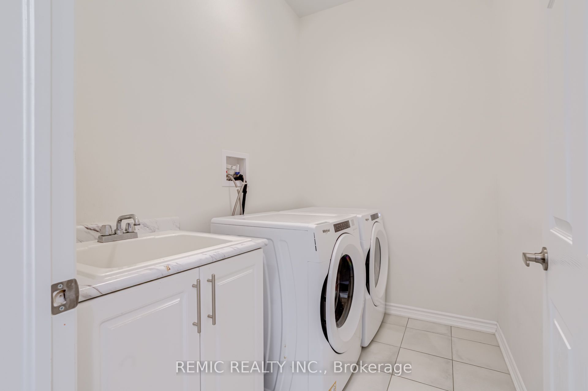 234 William Fair Drive Property Photo 16