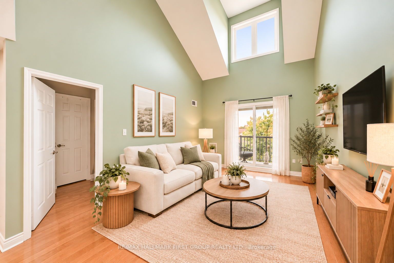8 Petra Way 3 Property Photo 7